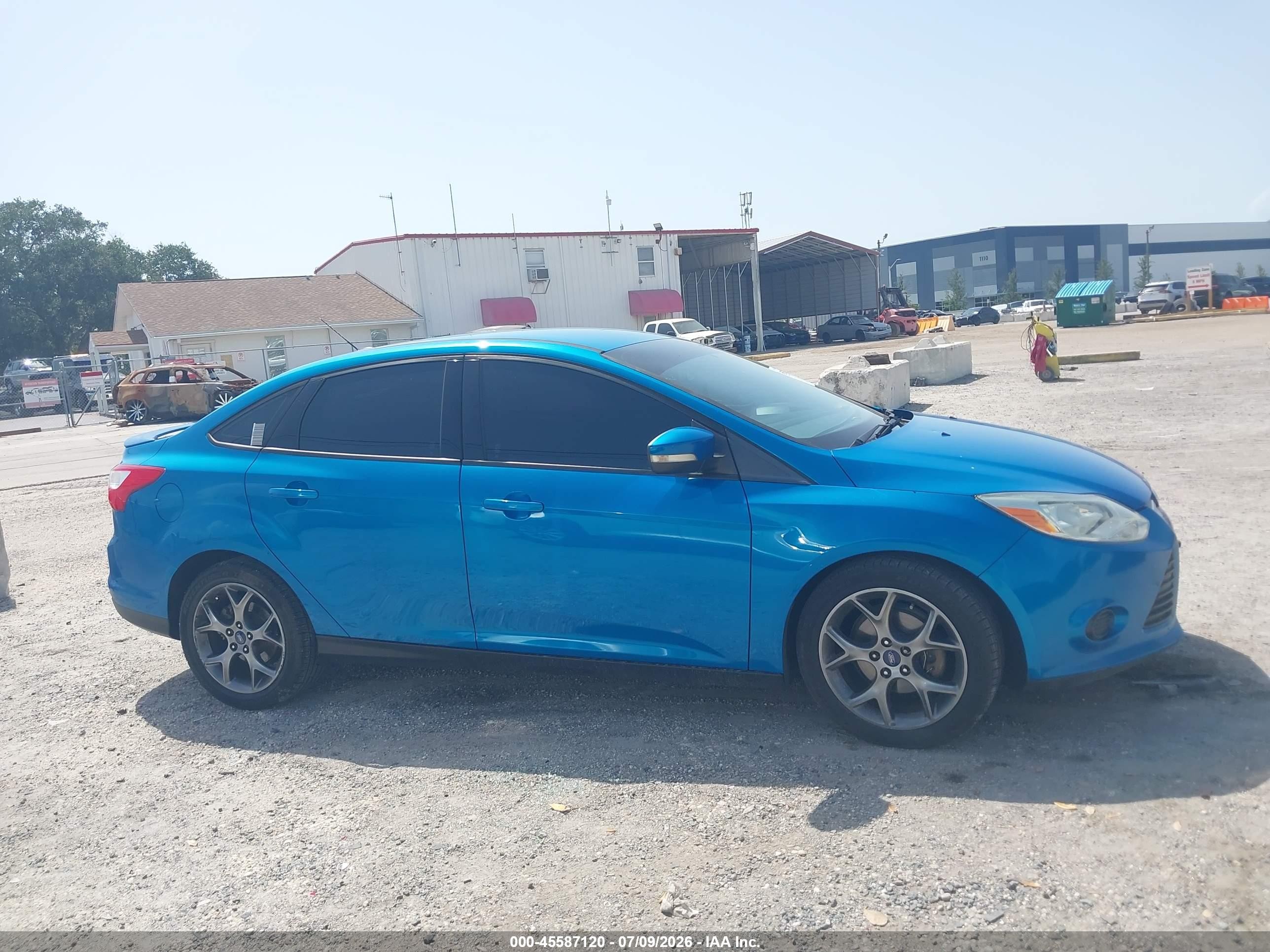 2013 Ford Focus Se Blue vin: 1FADP3F22DL270817