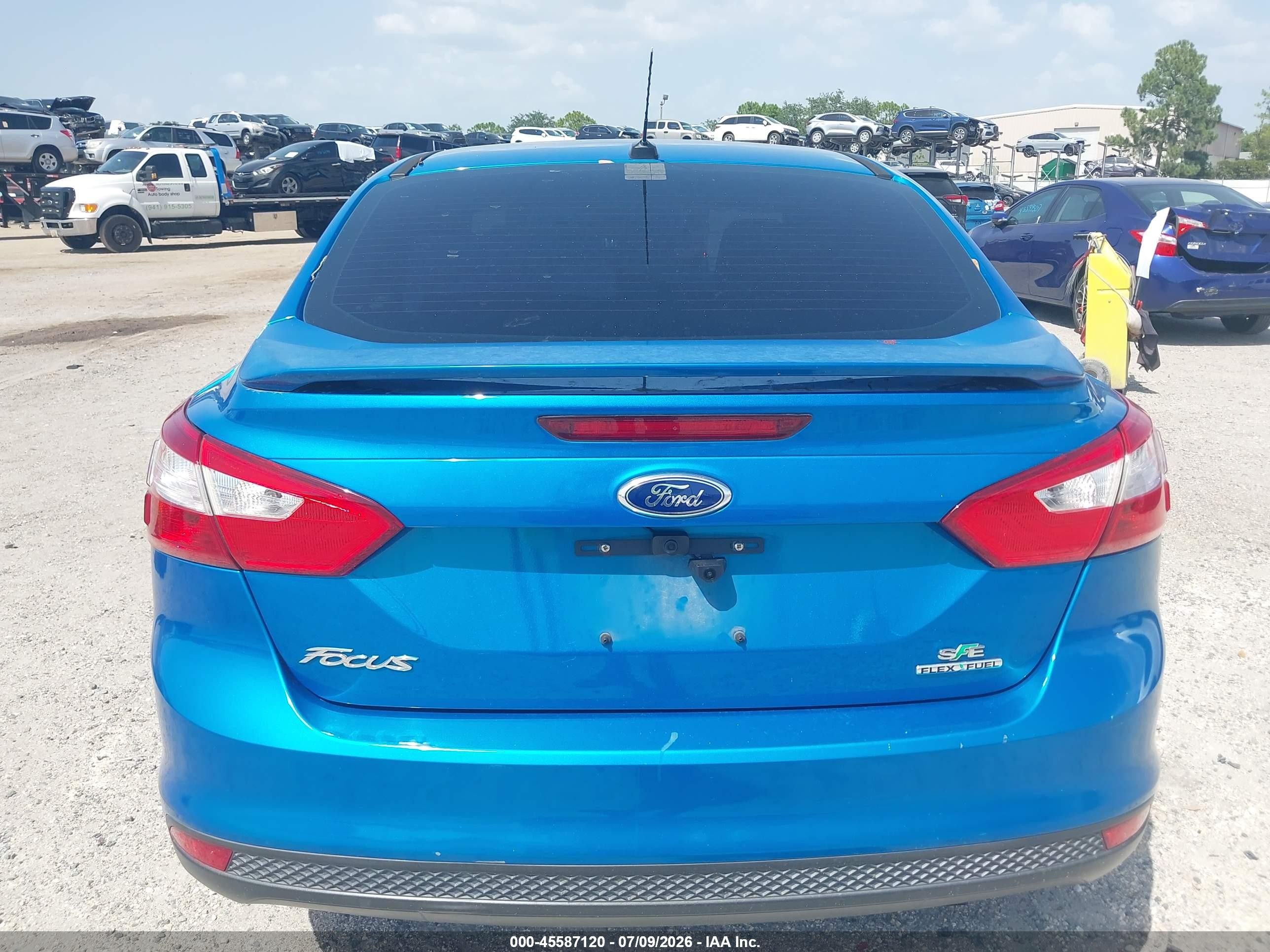 2013 Ford Focus Se Blue vin: 1FADP3F22DL270817