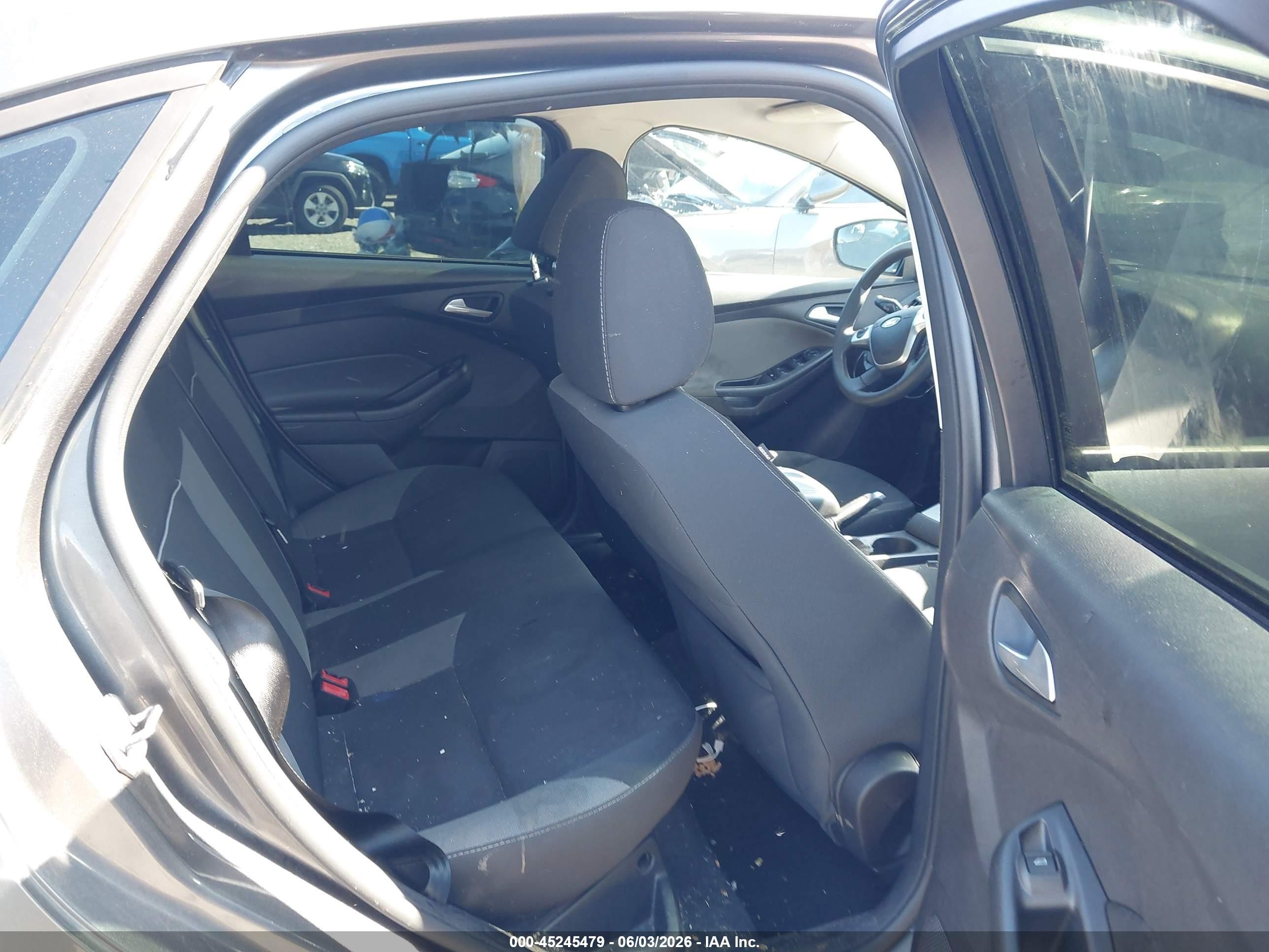 2013 Ford Focus Se Gray vin: 1FADP3F22DL272373
