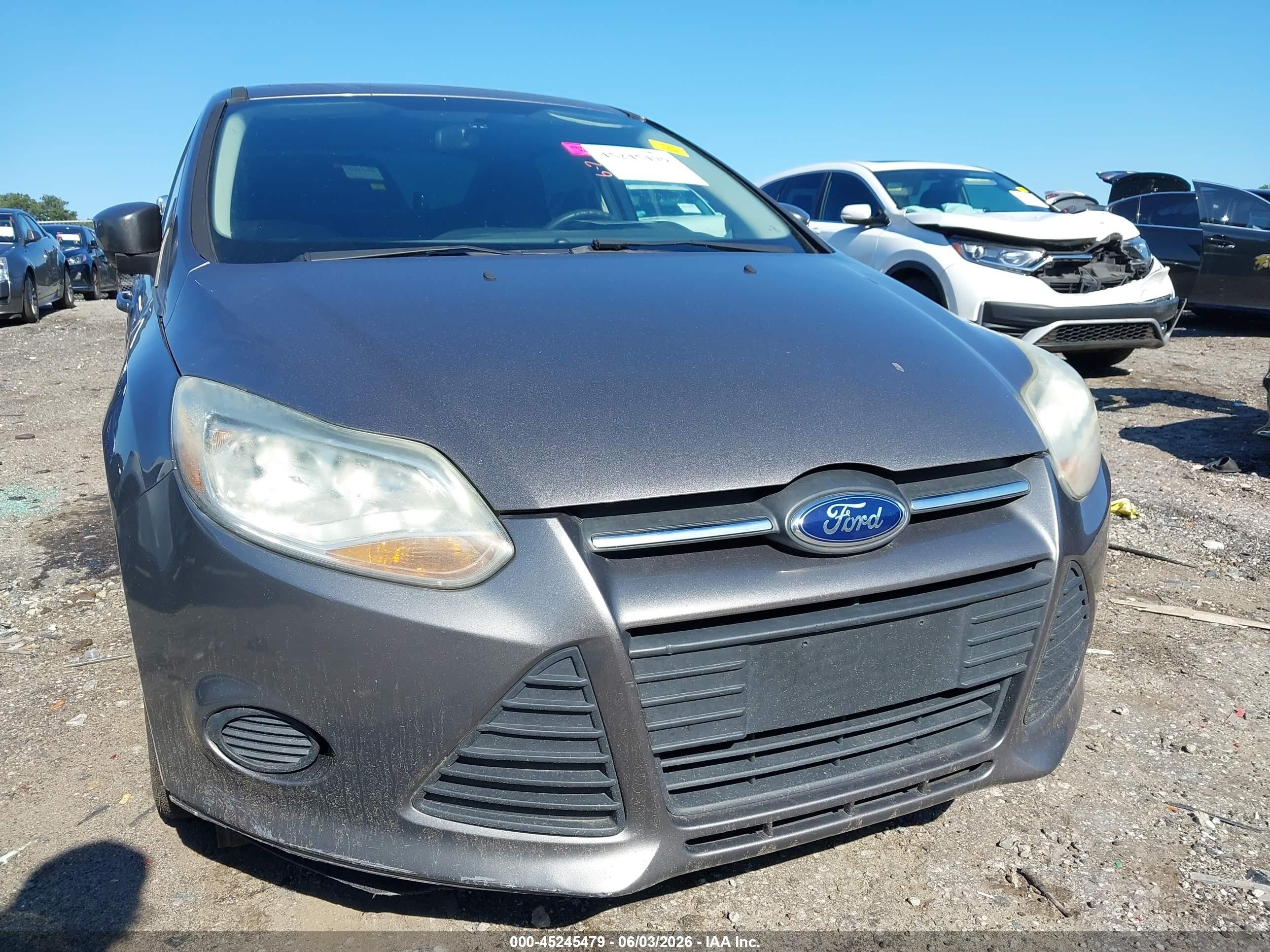 2013 Ford Focus Se Gray vin: 1FADP3F22DL272373