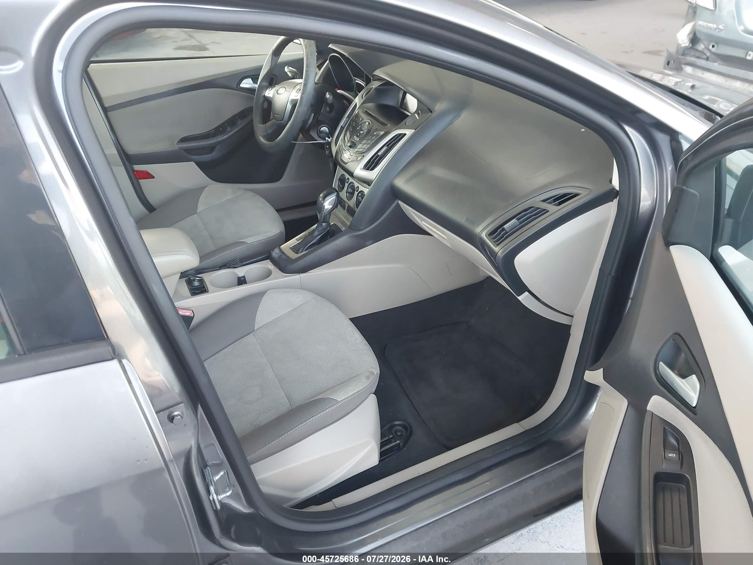 2013 Ford Focus Se Gray vin: 1FADP3F22DL321443