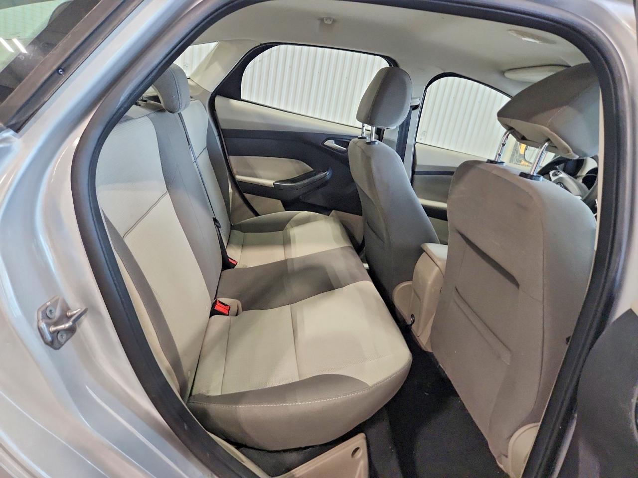 2013 Ford Focus Se Gray vin: 1FADP3F22DL321765