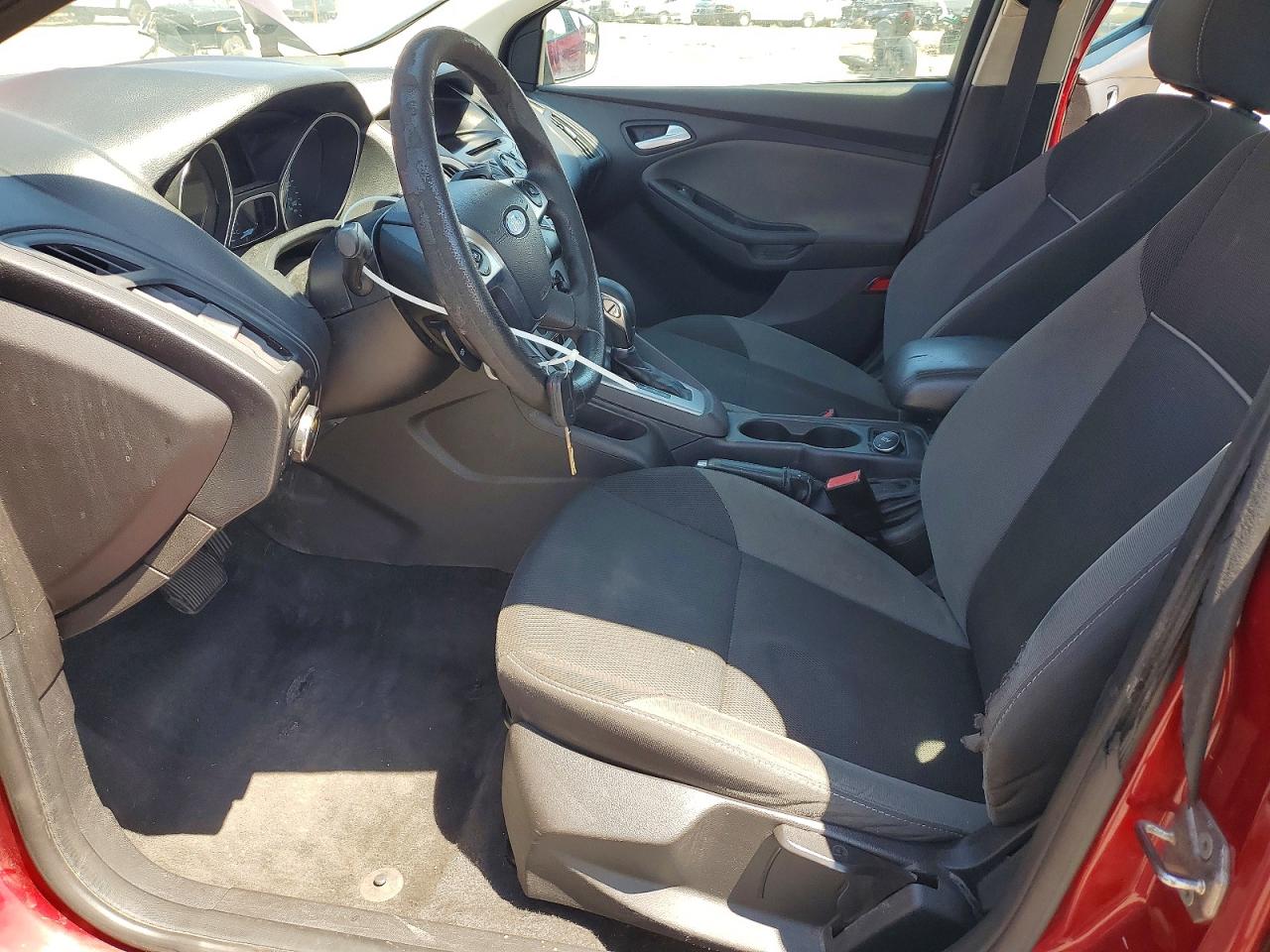 2013 Ford Focus Se Red vin: 1FADP3F22DL338033