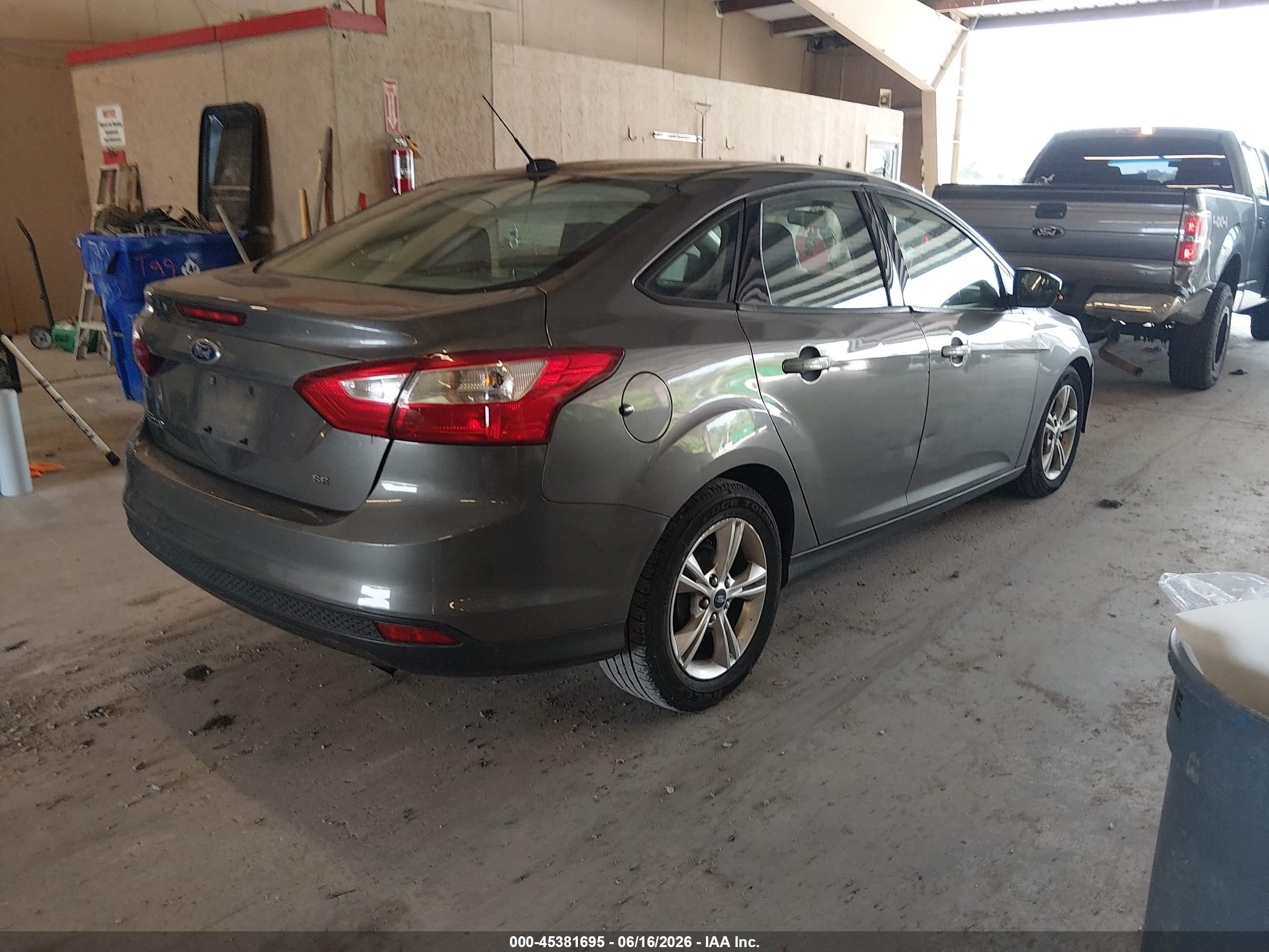 2013 Ford Focus Se Gray vin: 1FADP3F22DL339893