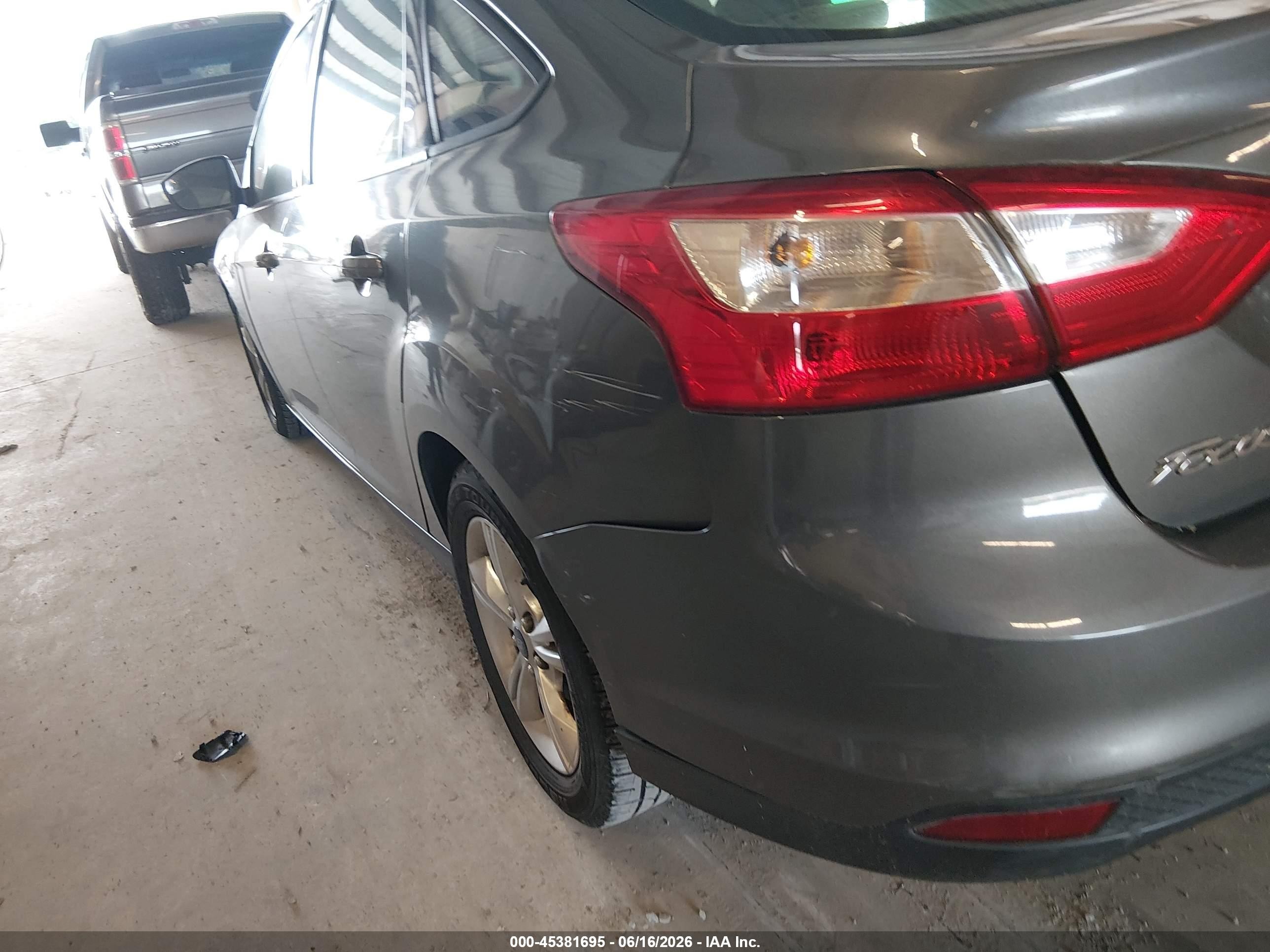 2013 Ford Focus Se Gray vin: 1FADP3F22DL339893