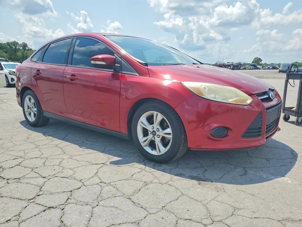 2013 Ford Focus Se Red vin: 1FADP3F22DL359822