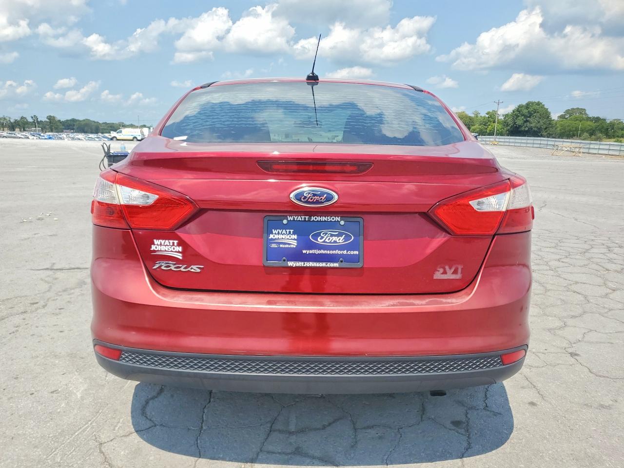 2013 Ford Focus Se Red vin: 1FADP3F22DL359822