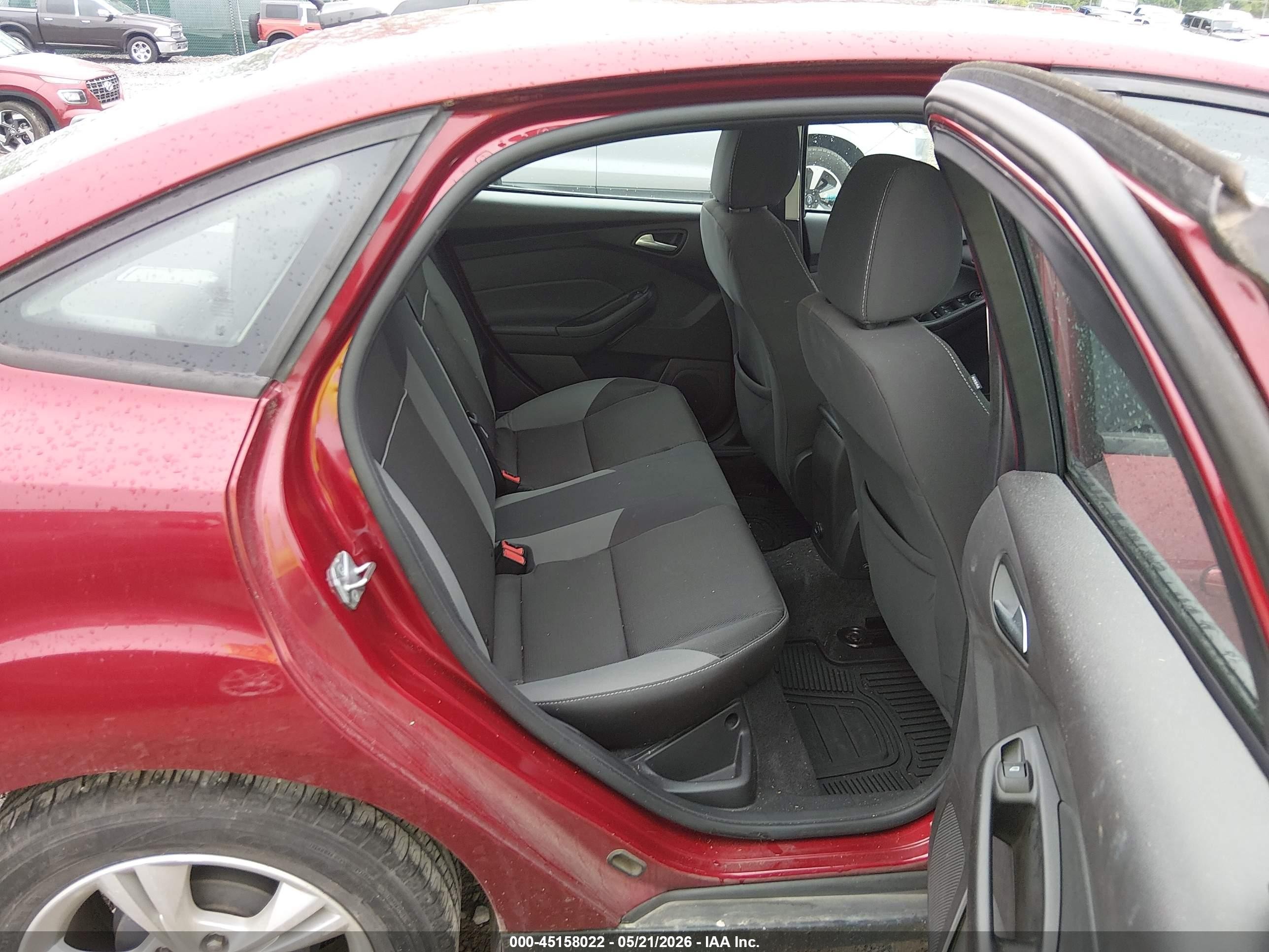 2013 Ford Focus Se Maroon vin: 1FADP3F22DL361165