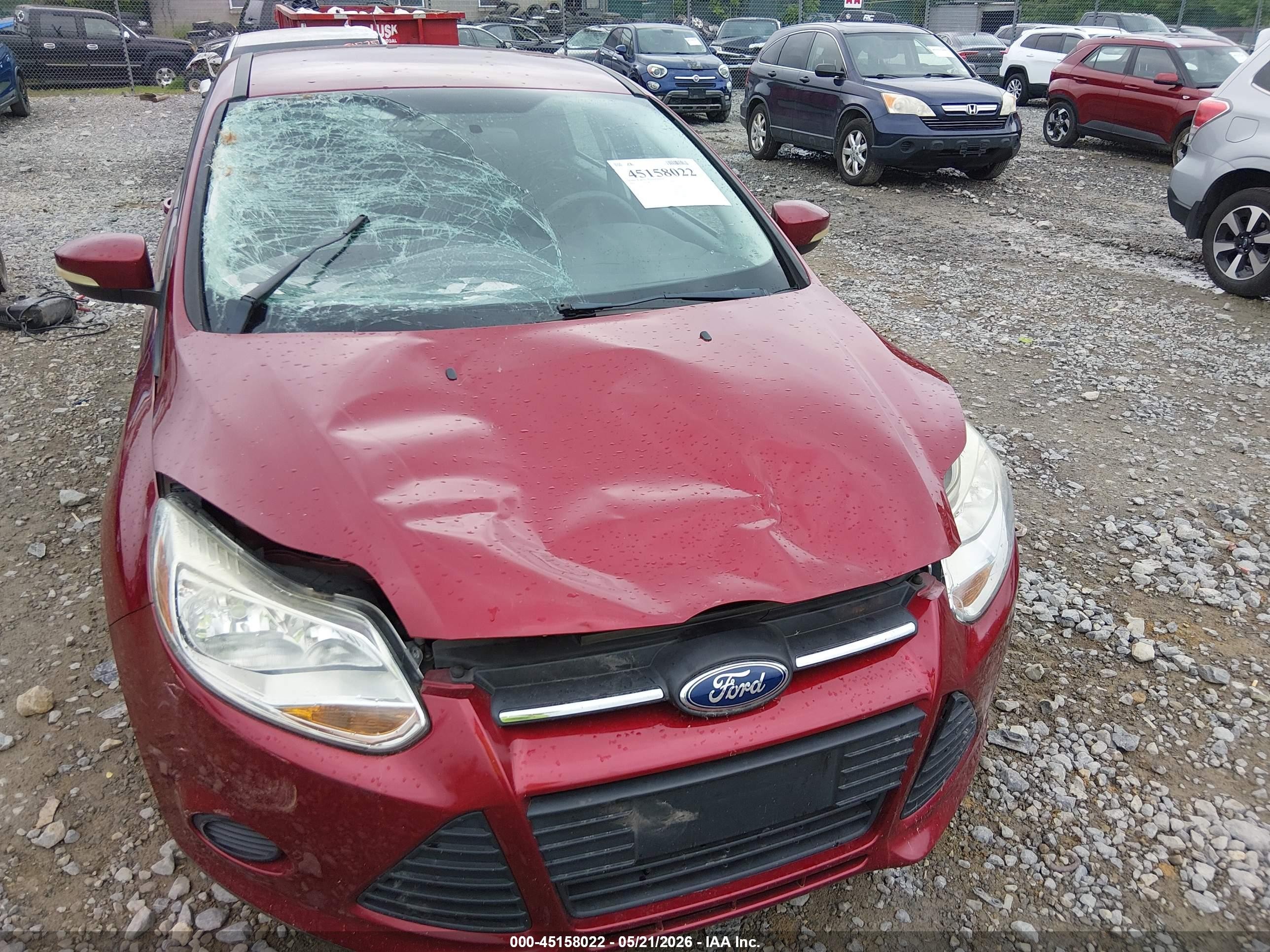 2013 Ford Focus Se Maroon vin: 1FADP3F22DL361165