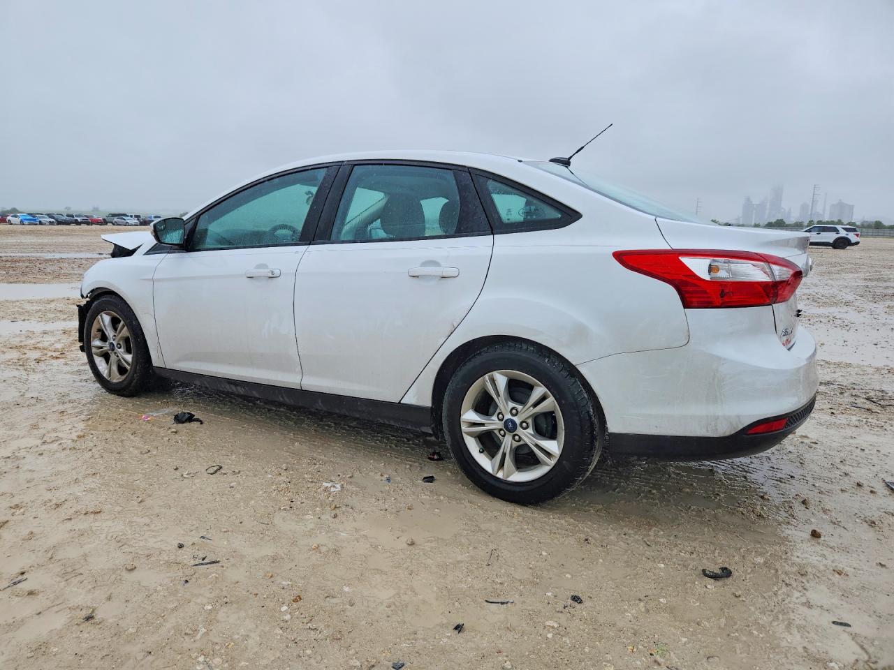 2013 Ford Focus Se Белый vin: 1FADP3F22DL381187