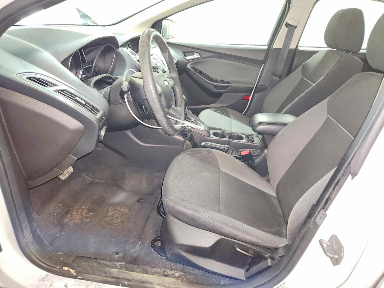 2014 Ford Focus Se Белый vin: 1FADP3F22EL105920