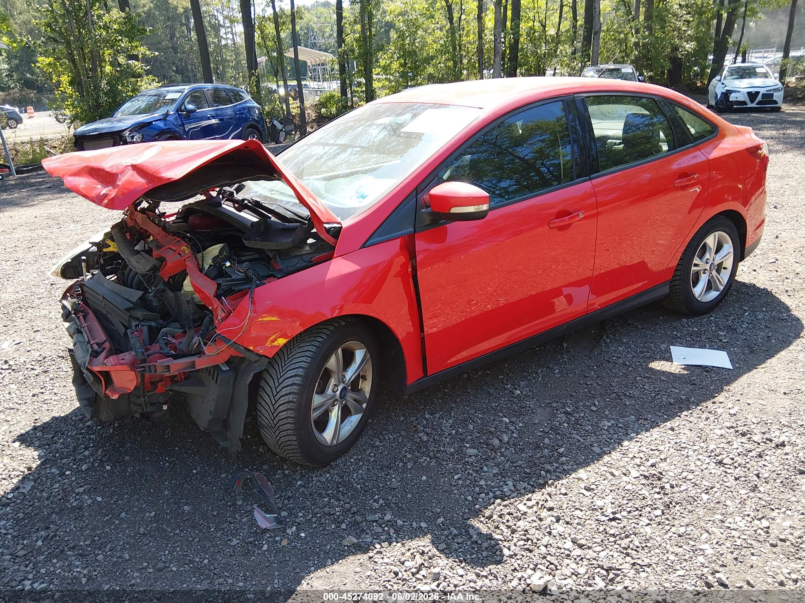 2014 Ford Focus Se Красный vin: 1FADP3F22EL119090