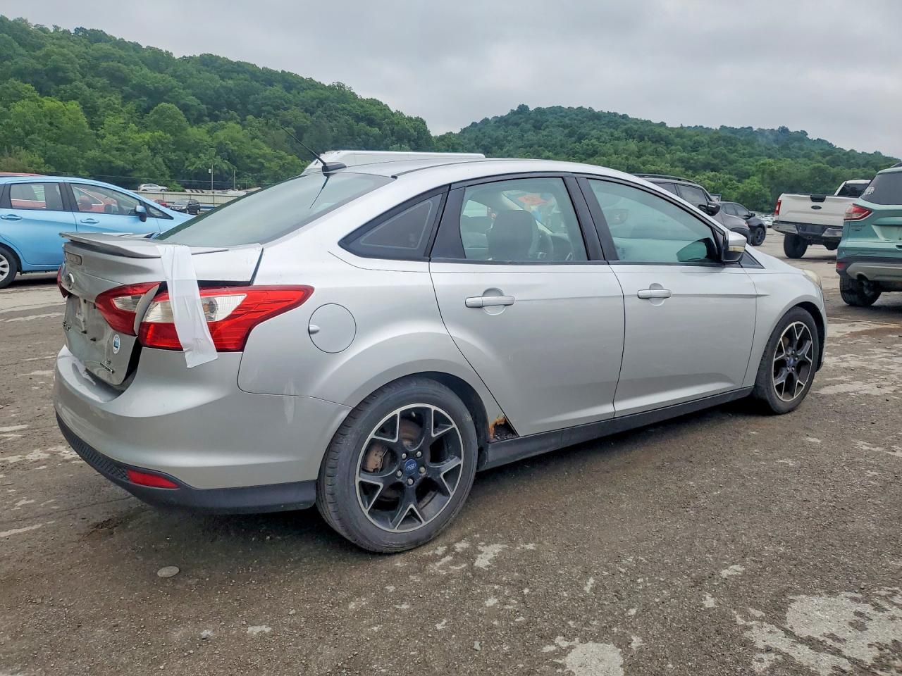 2014 Ford Focus Se Silver vin: 1FADP3F22EL129862