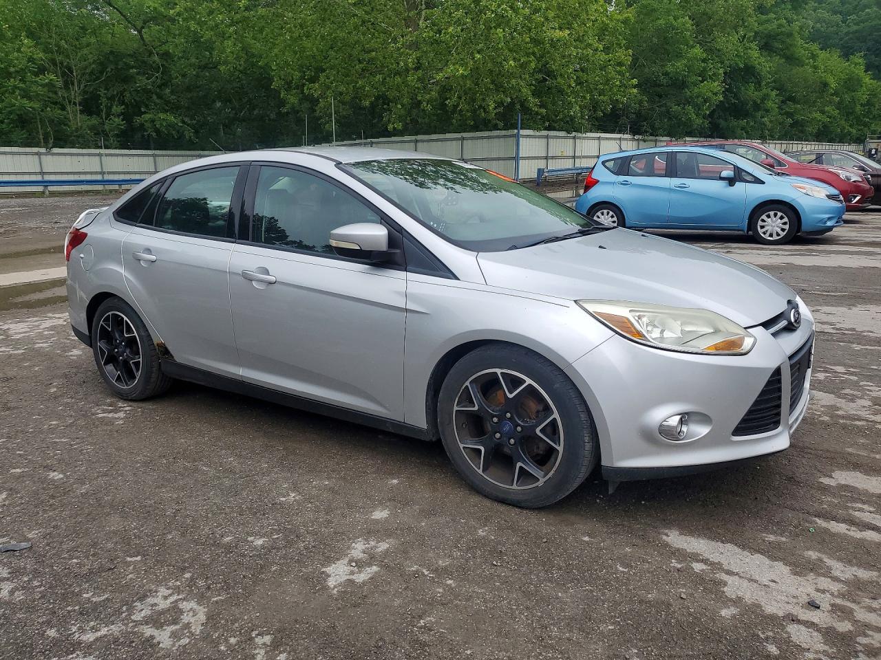 2014 Ford Focus Se Silver vin: 1FADP3F22EL129862