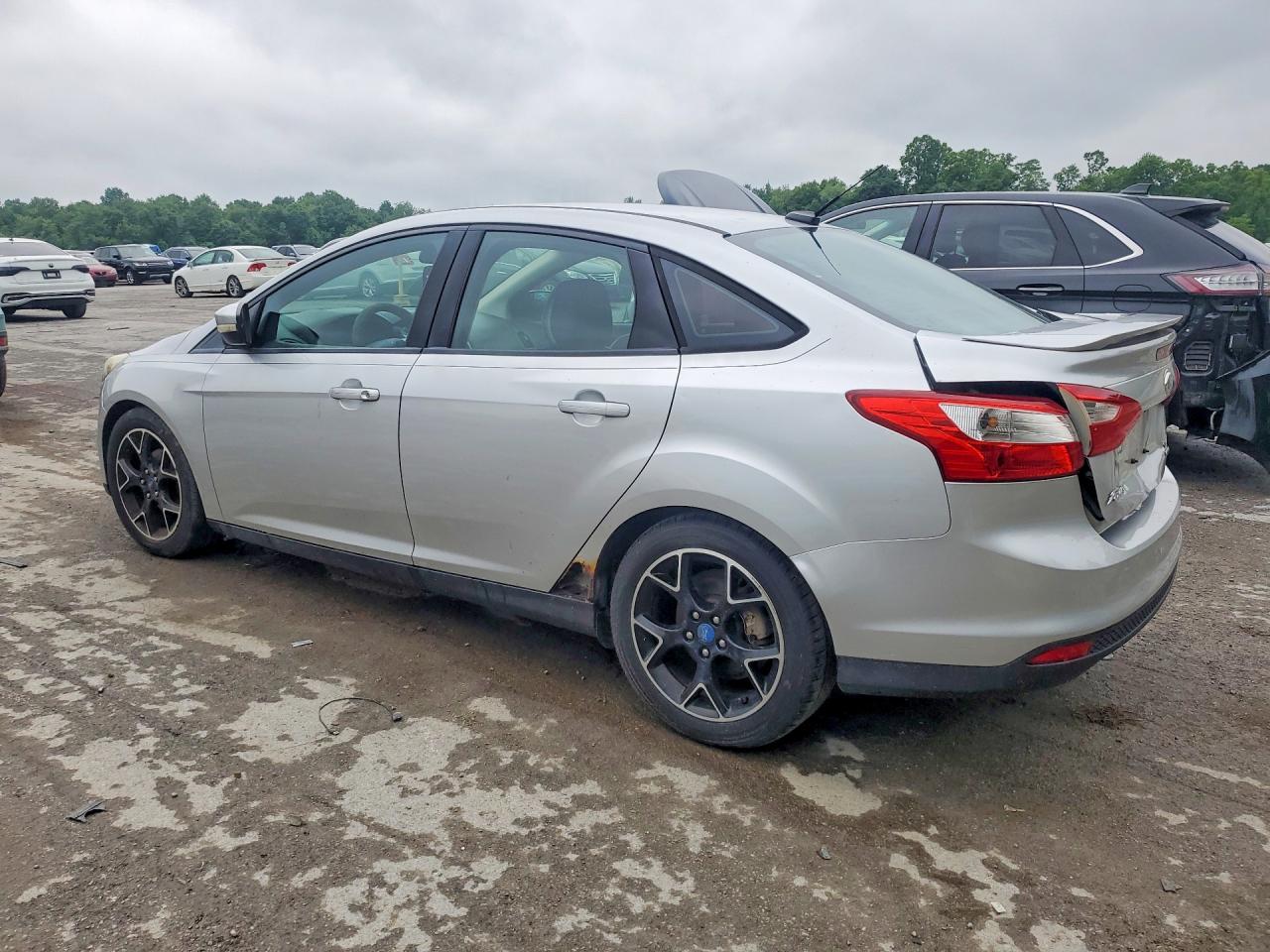 2014 Ford Focus Se Silver vin: 1FADP3F22EL129862