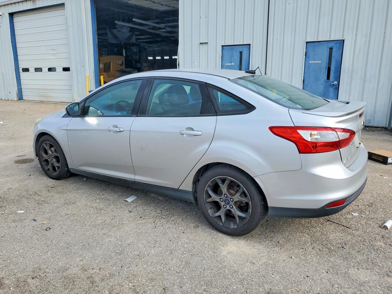 2014 Ford Focus Se Silver vin: 1FADP3F22EL134995