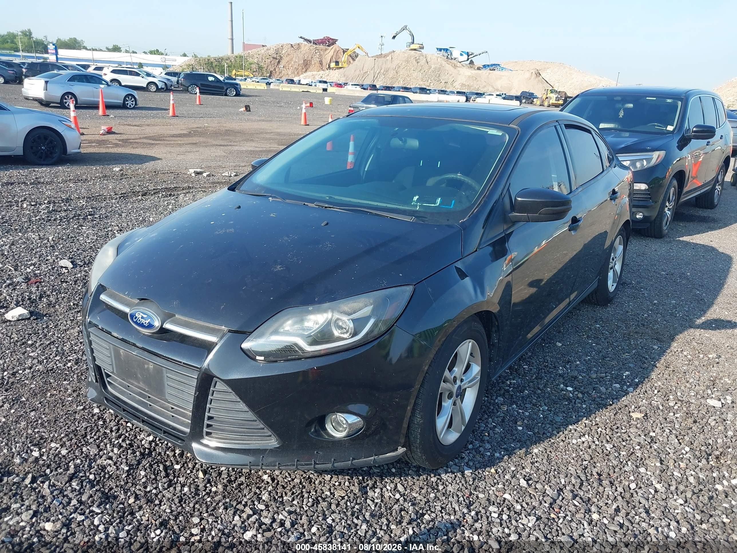 2014 Ford Focus Se Черный vin: 1FADP3F22EL153997
