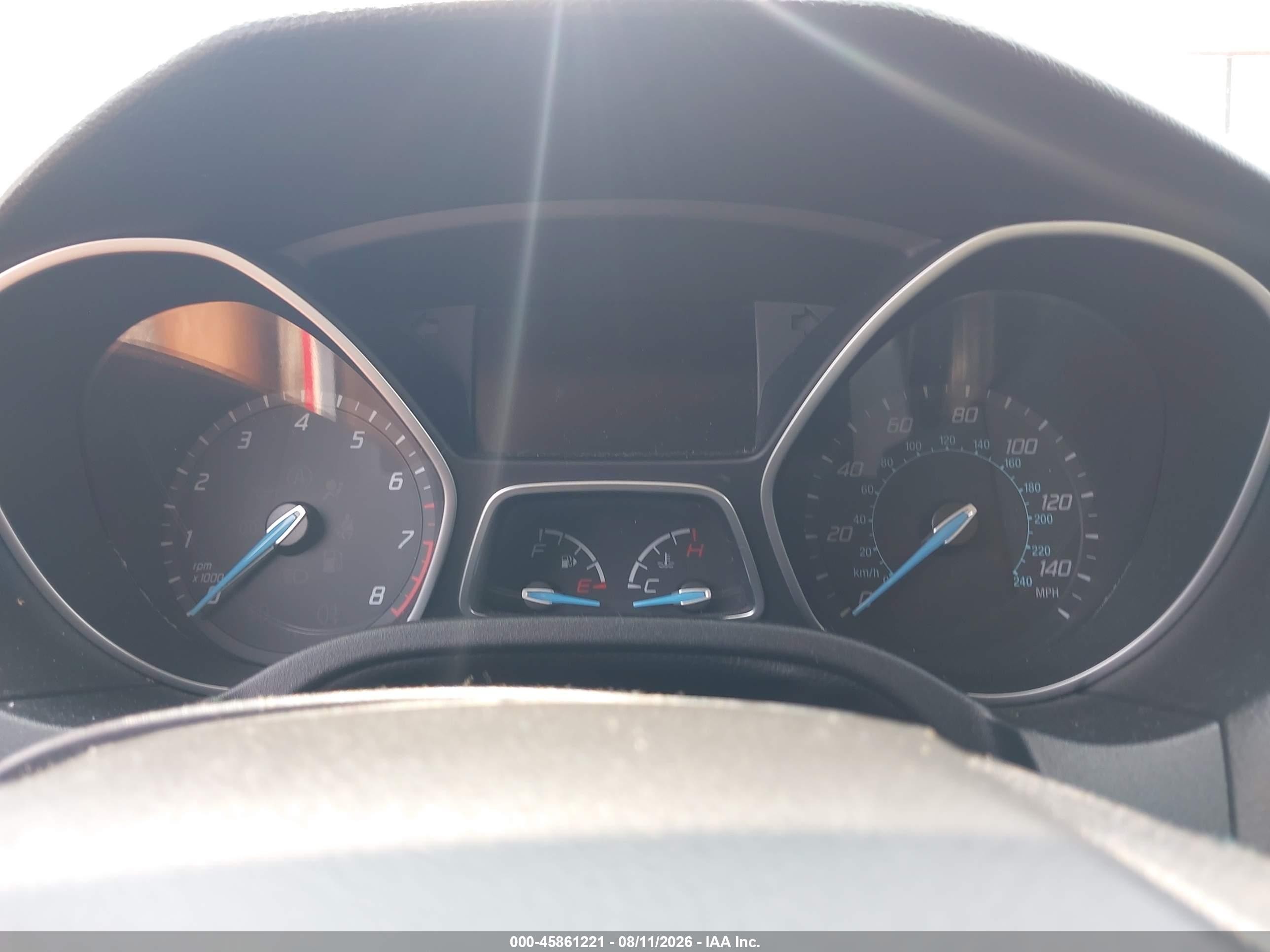 2014 Ford Focus Se Red vin: 1FADP3F22EL159086
