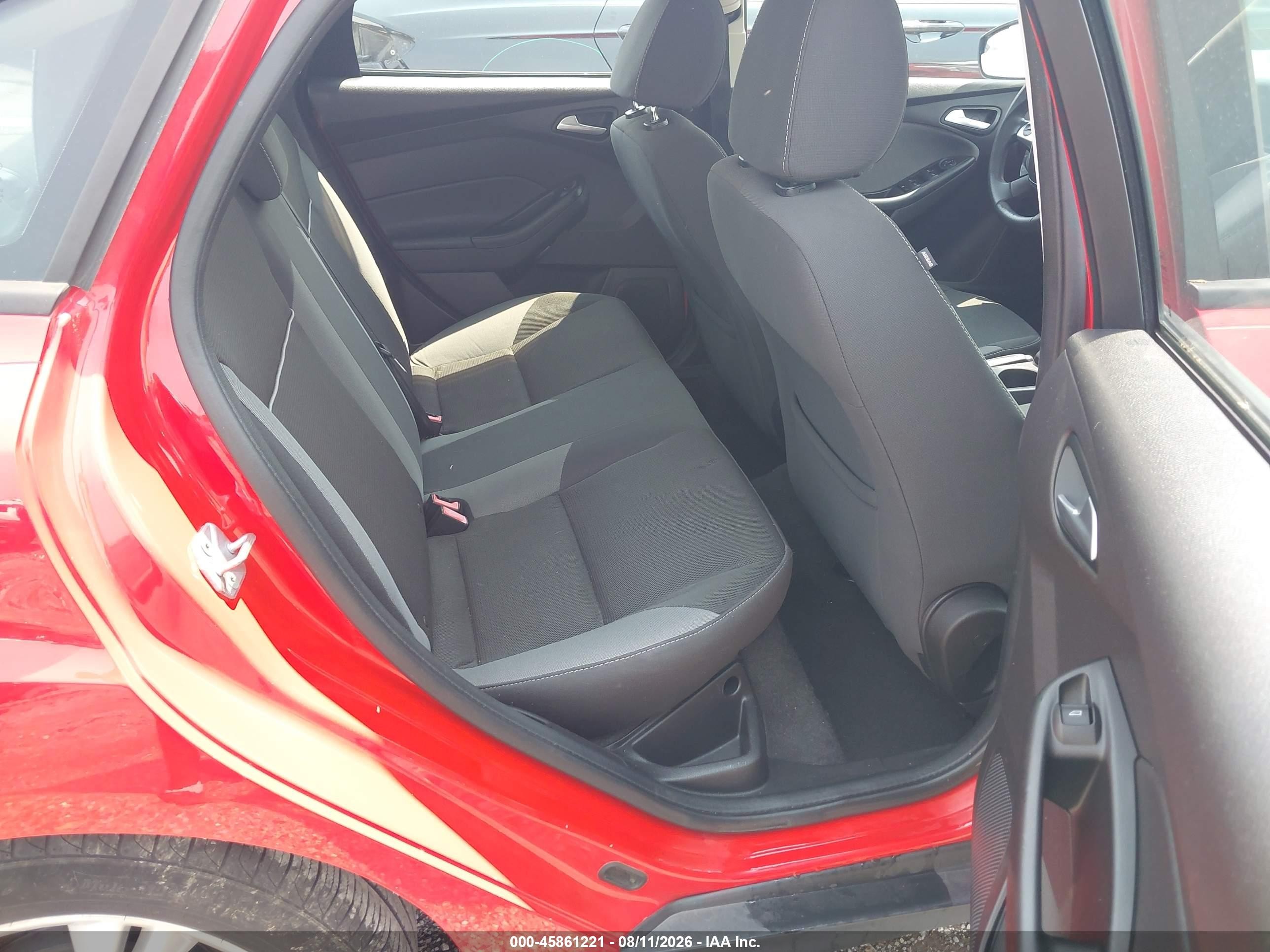 2014 Ford Focus Se Red vin: 1FADP3F22EL159086