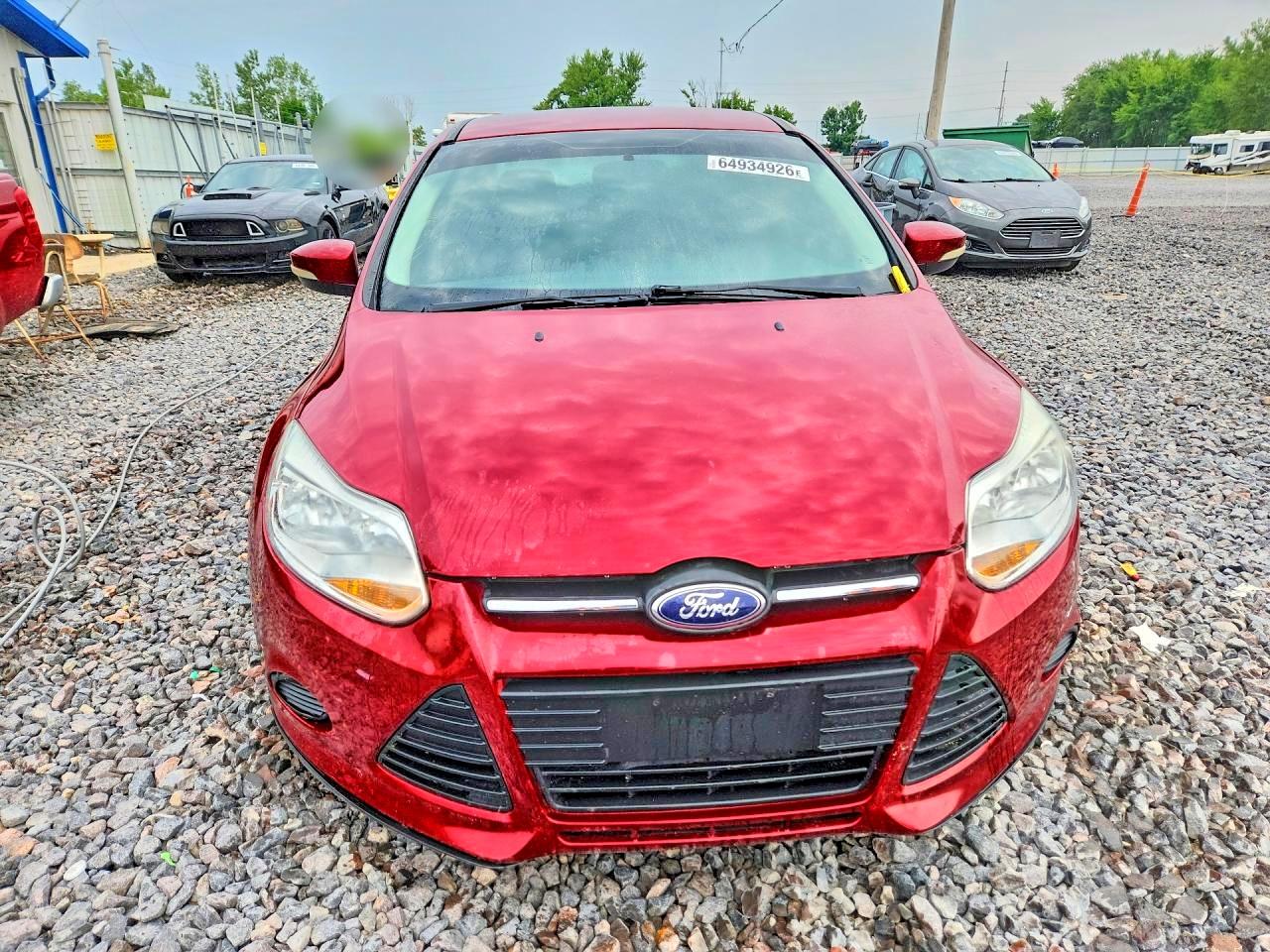 2014 Ford Focus Se Red vin: 1FADP3F22EL160321
