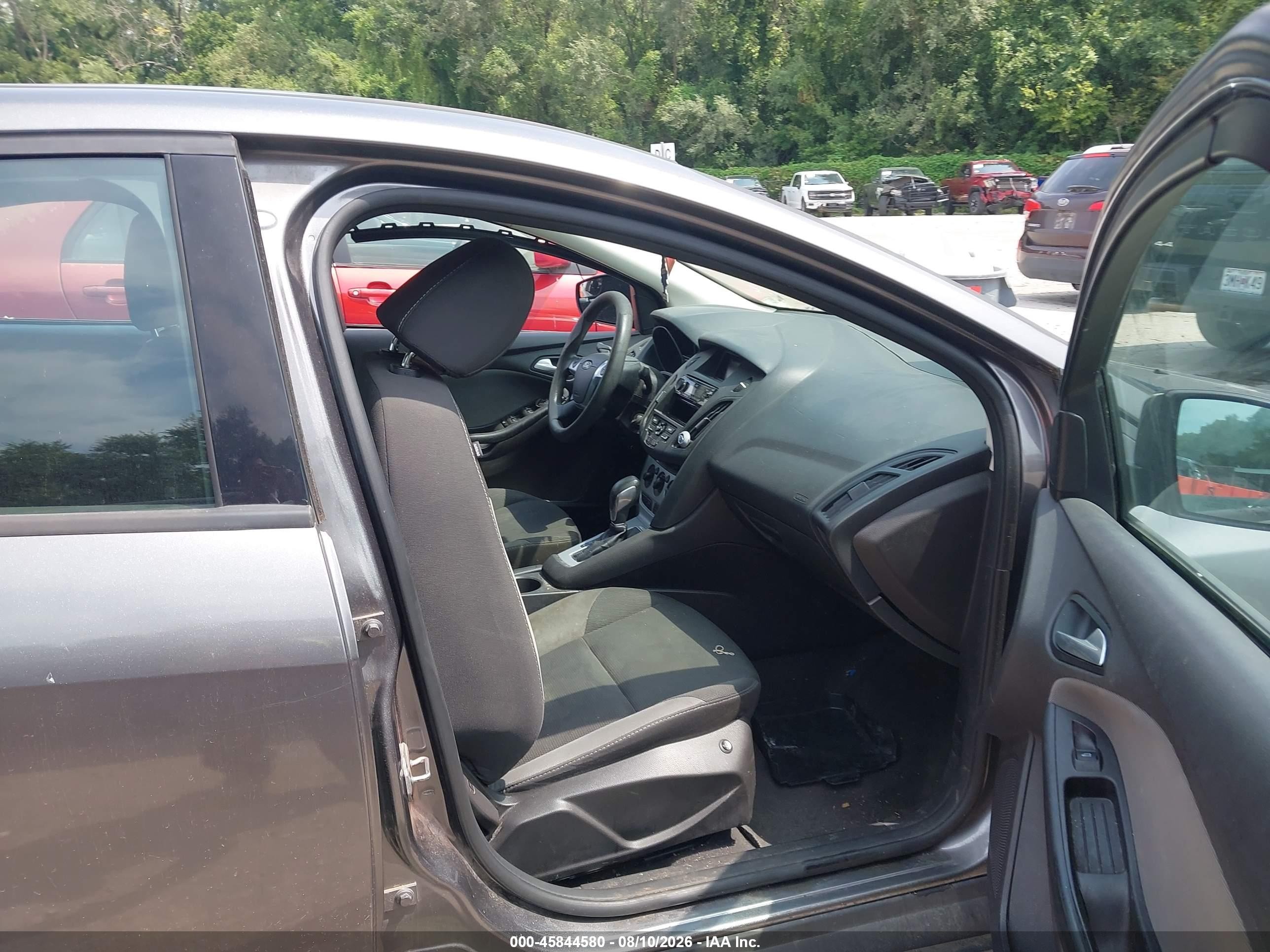 2014 Ford Focus Se Gray vin: 1FADP3F22EL163395