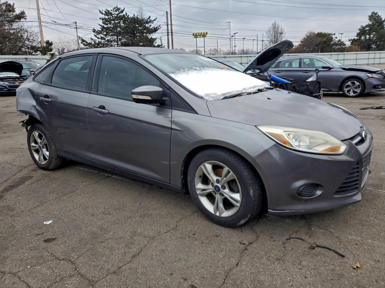 2014 Ford Focus Se Gray vin: 1FADP3F22EL165986