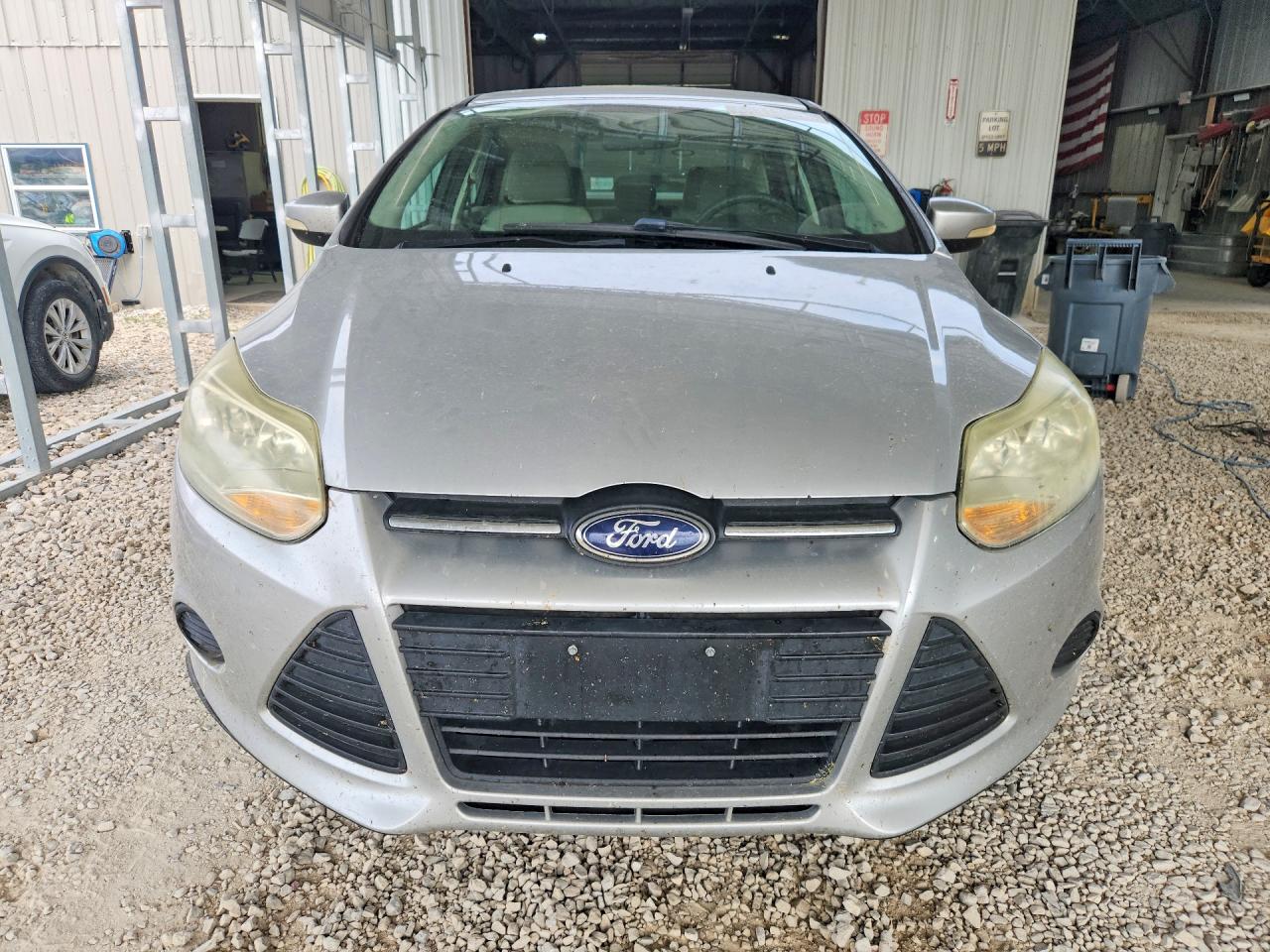 2014 Ford Focus Se Silver vin: 1FADP3F22EL184361