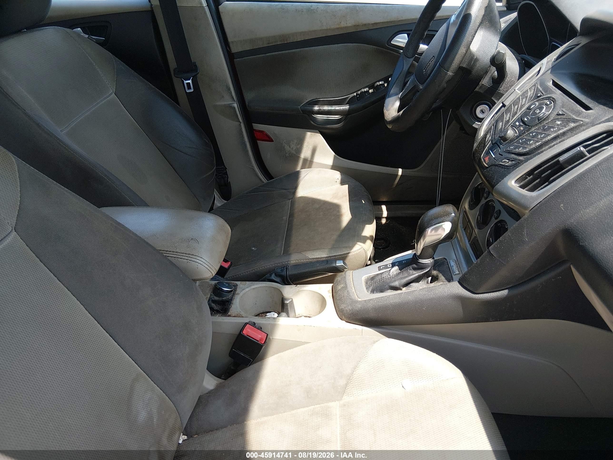 2014 Ford Focus Se Red vin: 1FADP3F22EL190600
