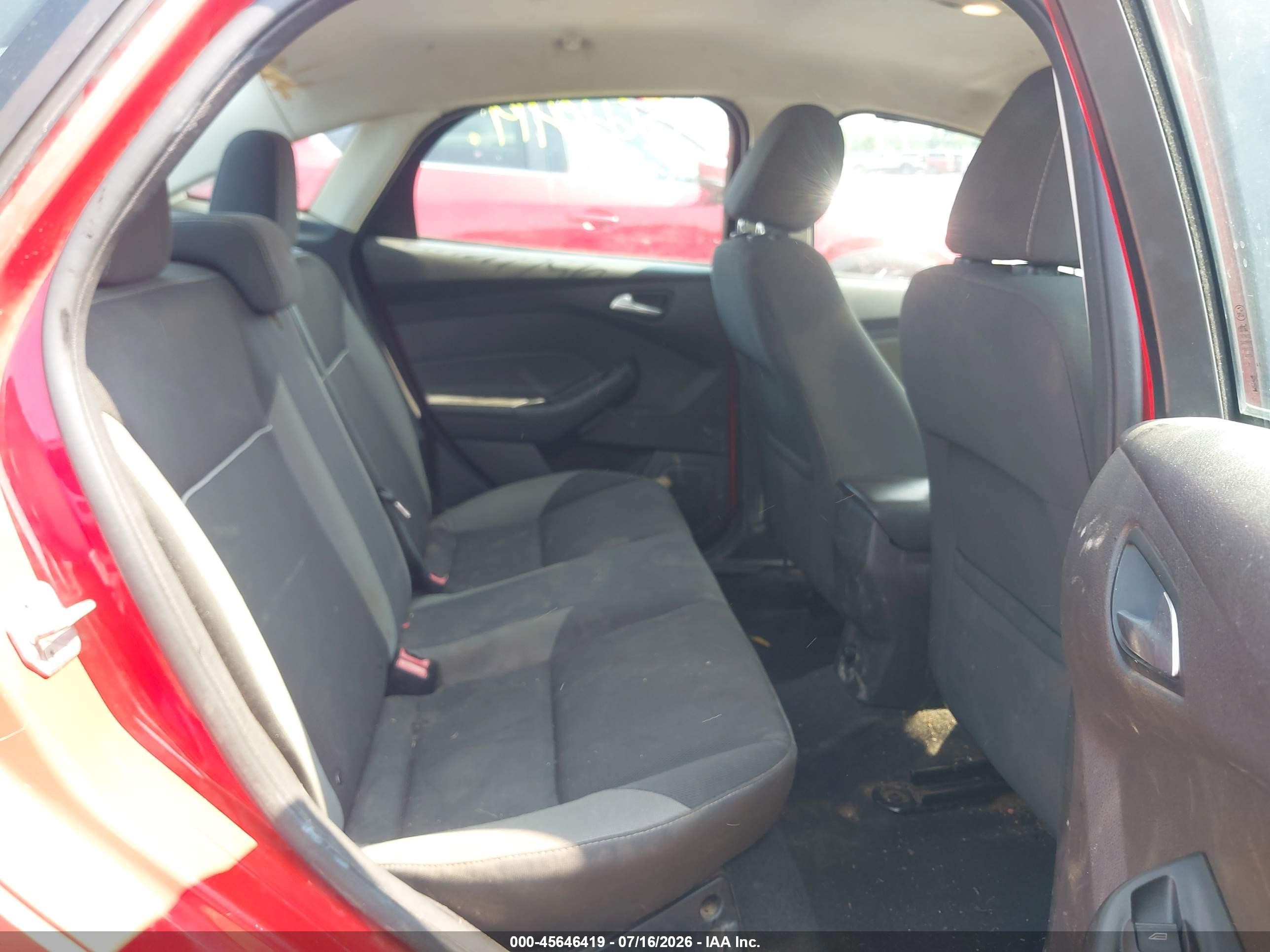 2014 Ford Focus Se Red vin: 1FADP3F22EL192122