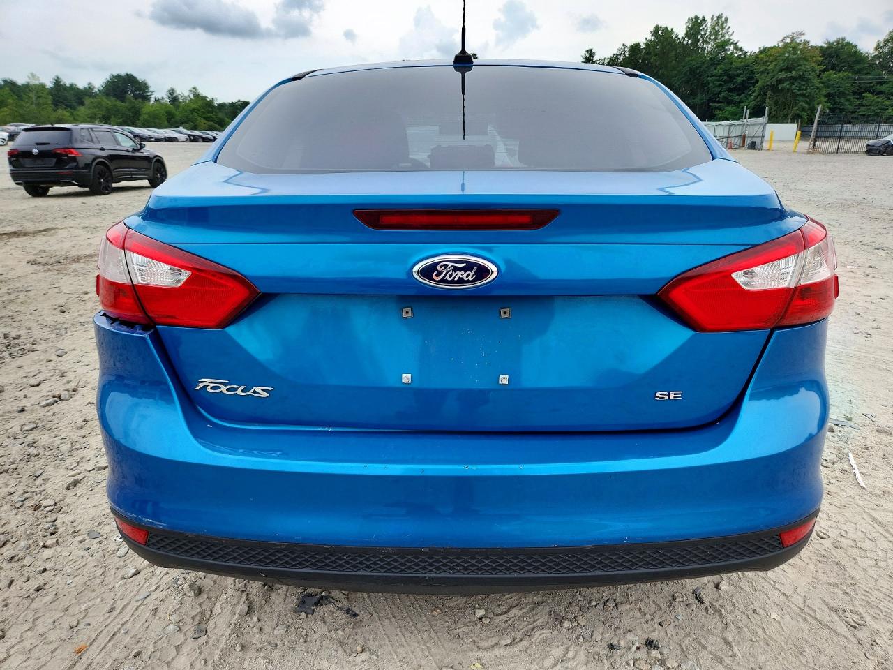 2014 Ford Focus Se Blue vin: 1FADP3F22EL201353