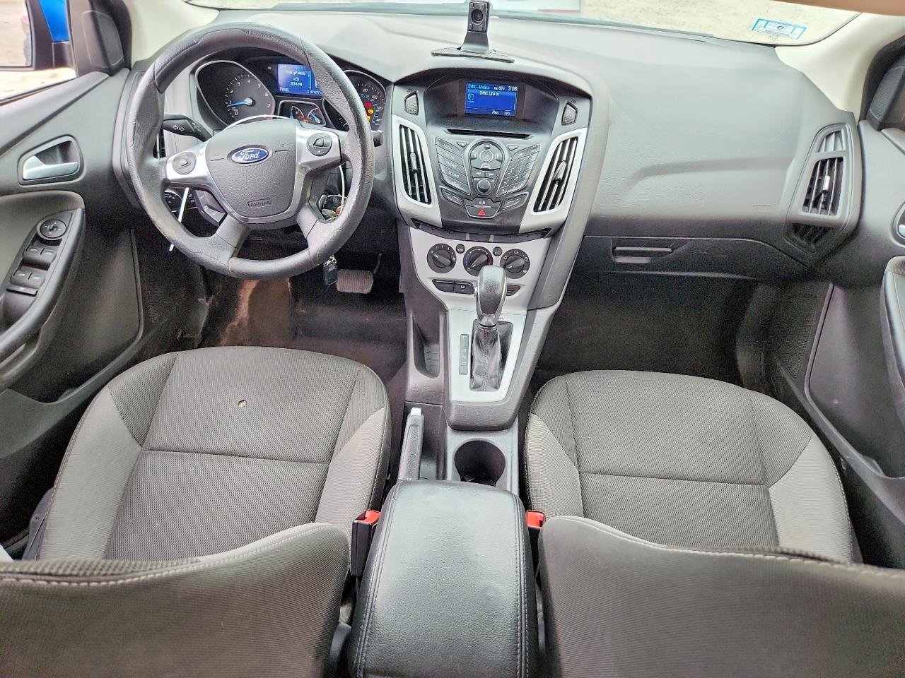 2014 Ford Focus Se Blue vin: 1FADP3F22EL201353