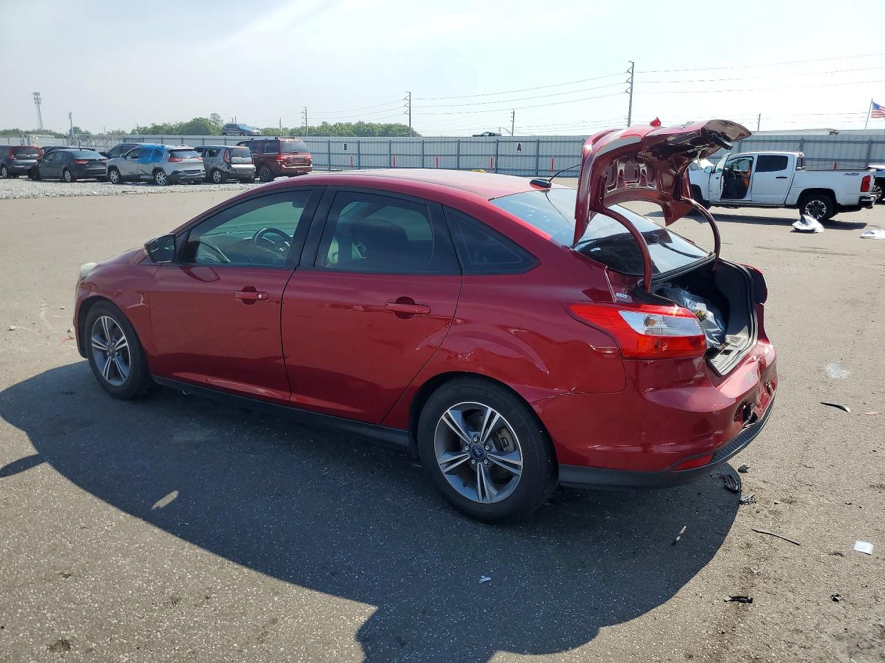 2014 Ford Focus Se Red vin: 1FADP3F22EL203944