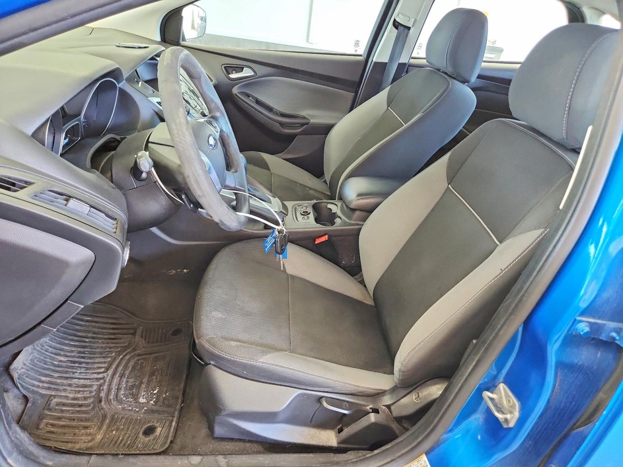 2014 Ford Focus Se Blue vin: 1FADP3F22EL219741