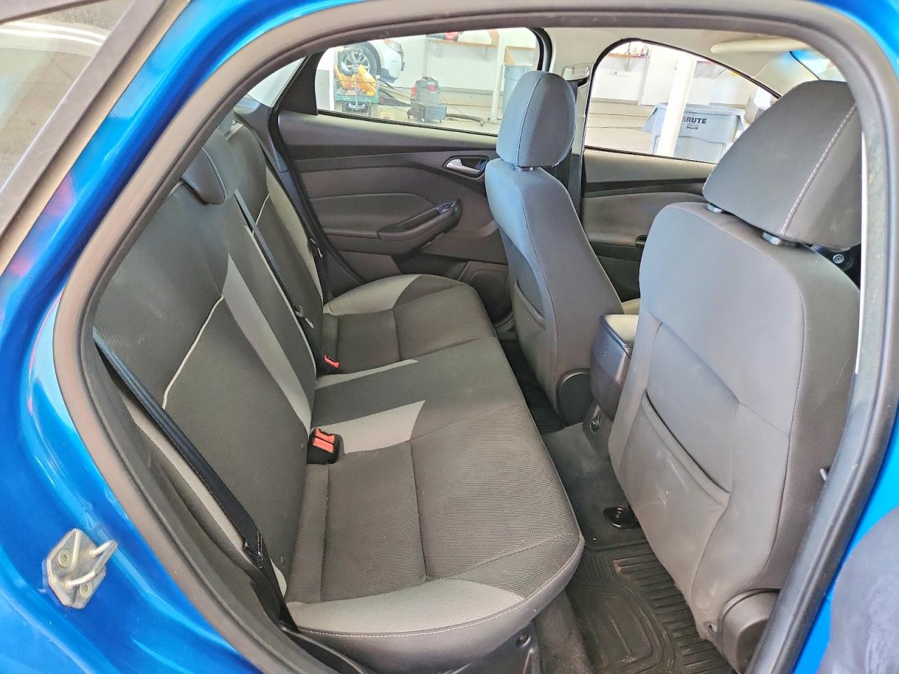 2014 Ford Focus Se Blue vin: 1FADP3F22EL219741