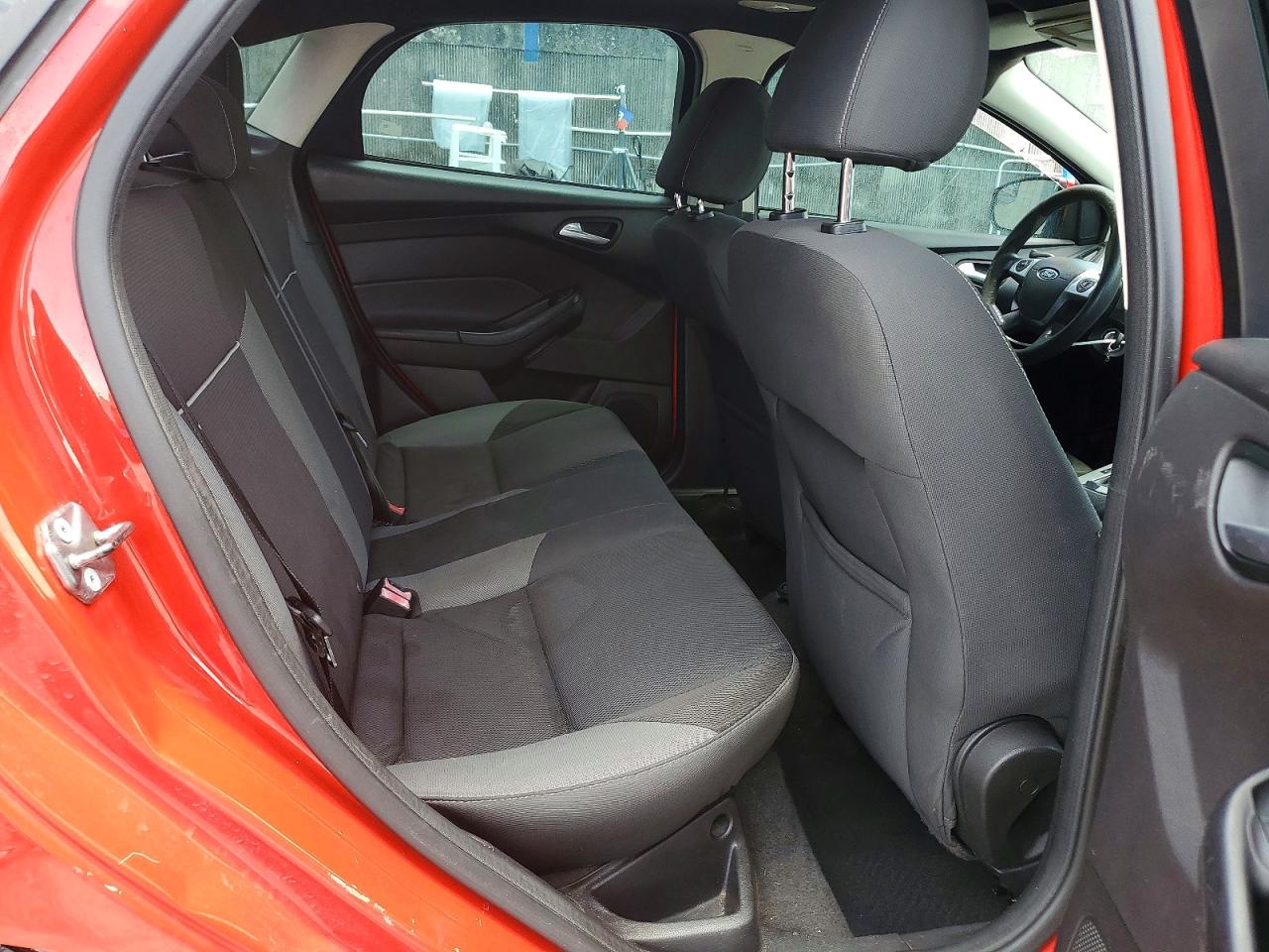 2014 Ford Focus Se Red vin: 1FADP3F22EL219898