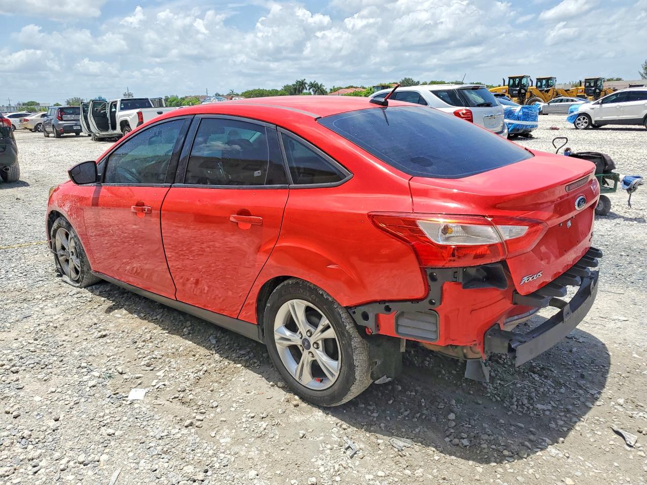 2014 Ford Focus Se Red vin: 1FADP3F22EL219898