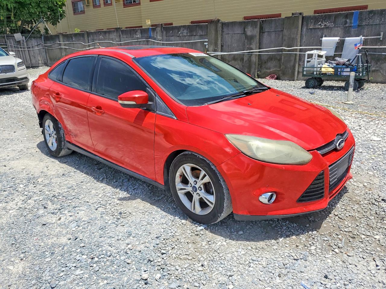 2014 Ford Focus Se Red vin: 1FADP3F22EL219898