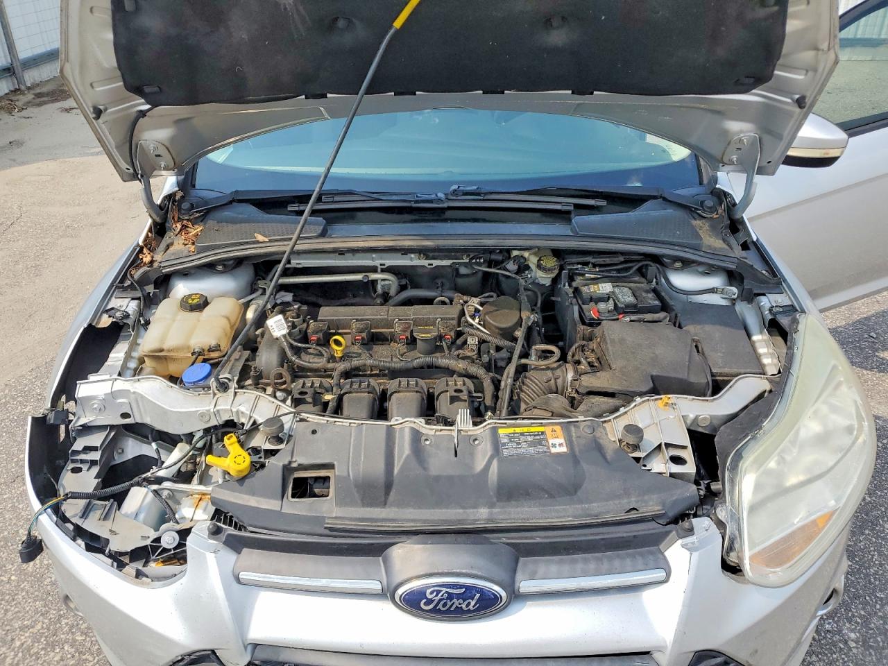 2014 Ford Focus Se Серебряный vin: 1FADP3F22EL227080