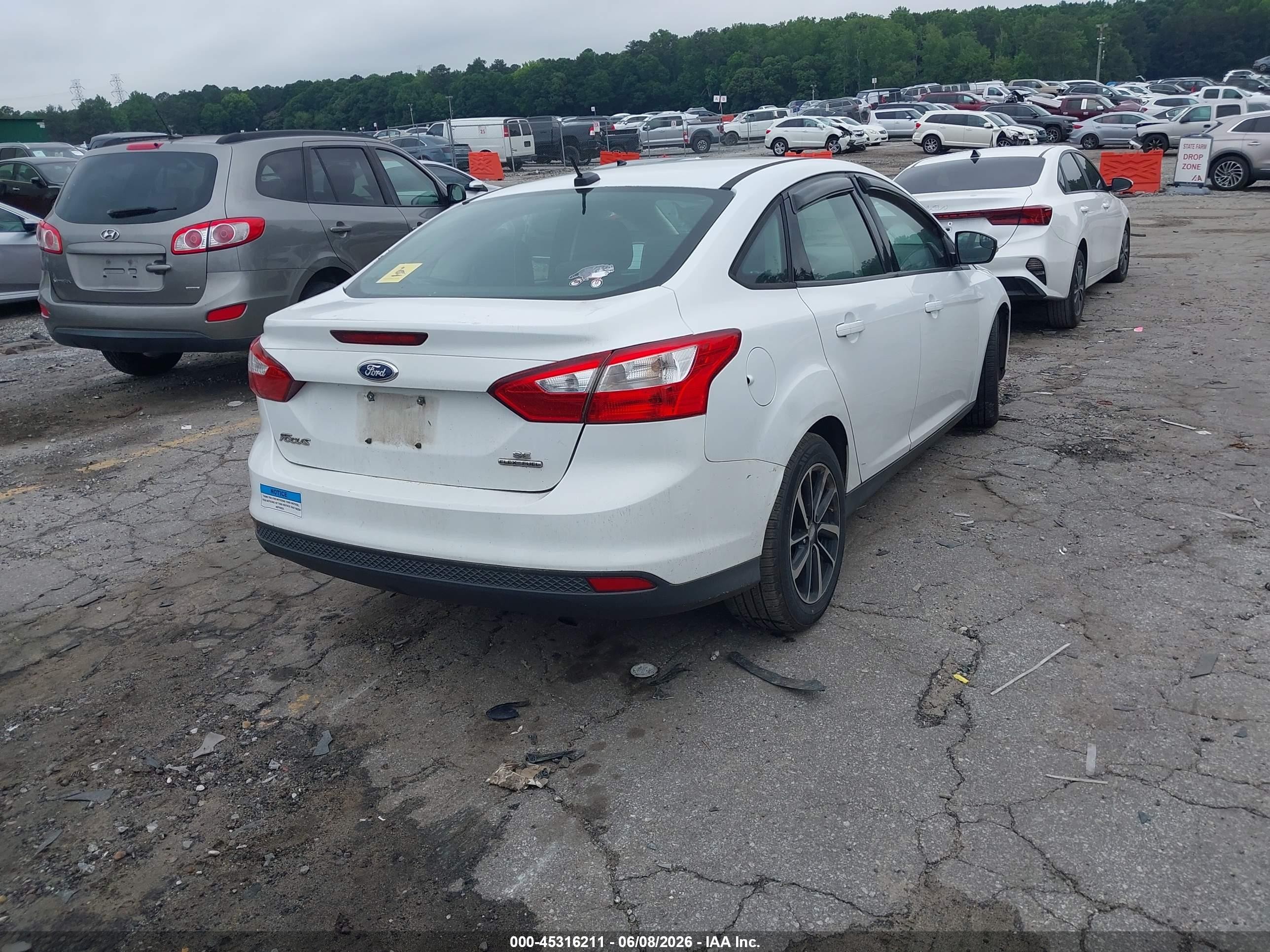 2014 Ford Focus Se White vin: 1FADP3F22EL243845