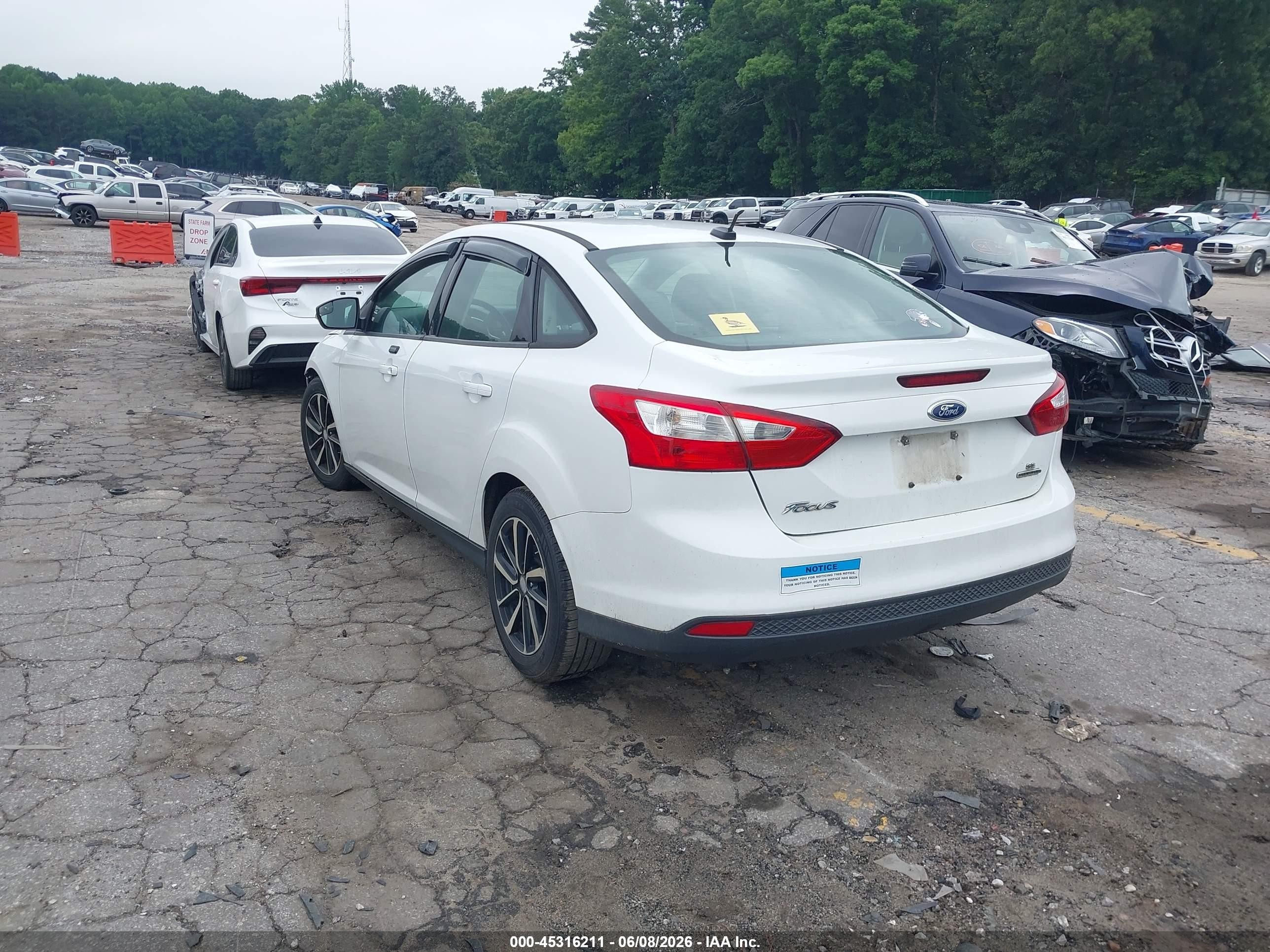 2014 Ford Focus Se White vin: 1FADP3F22EL243845