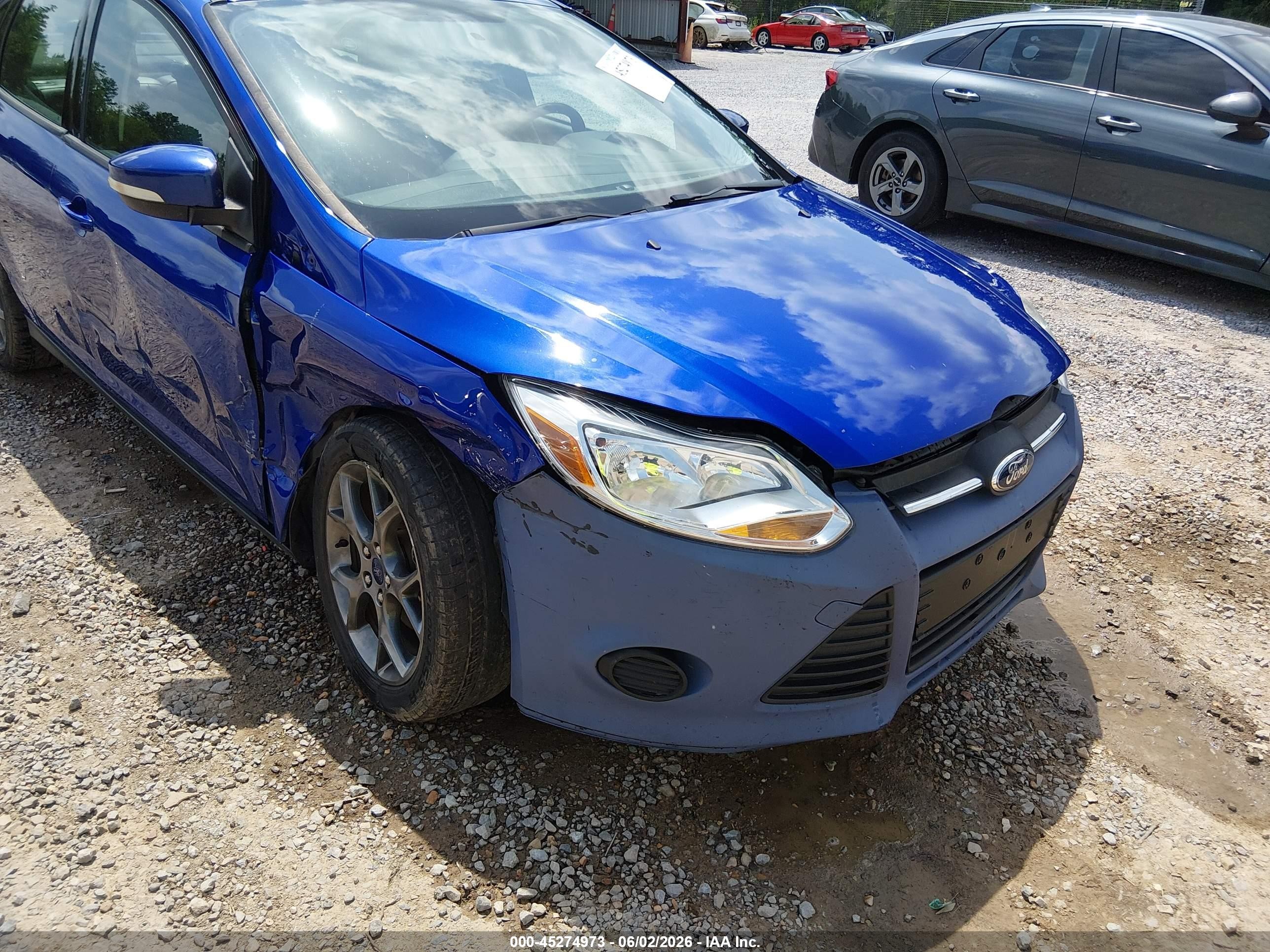 2014 Ford Focus Se Синий vin: 1FADP3F22EL244011