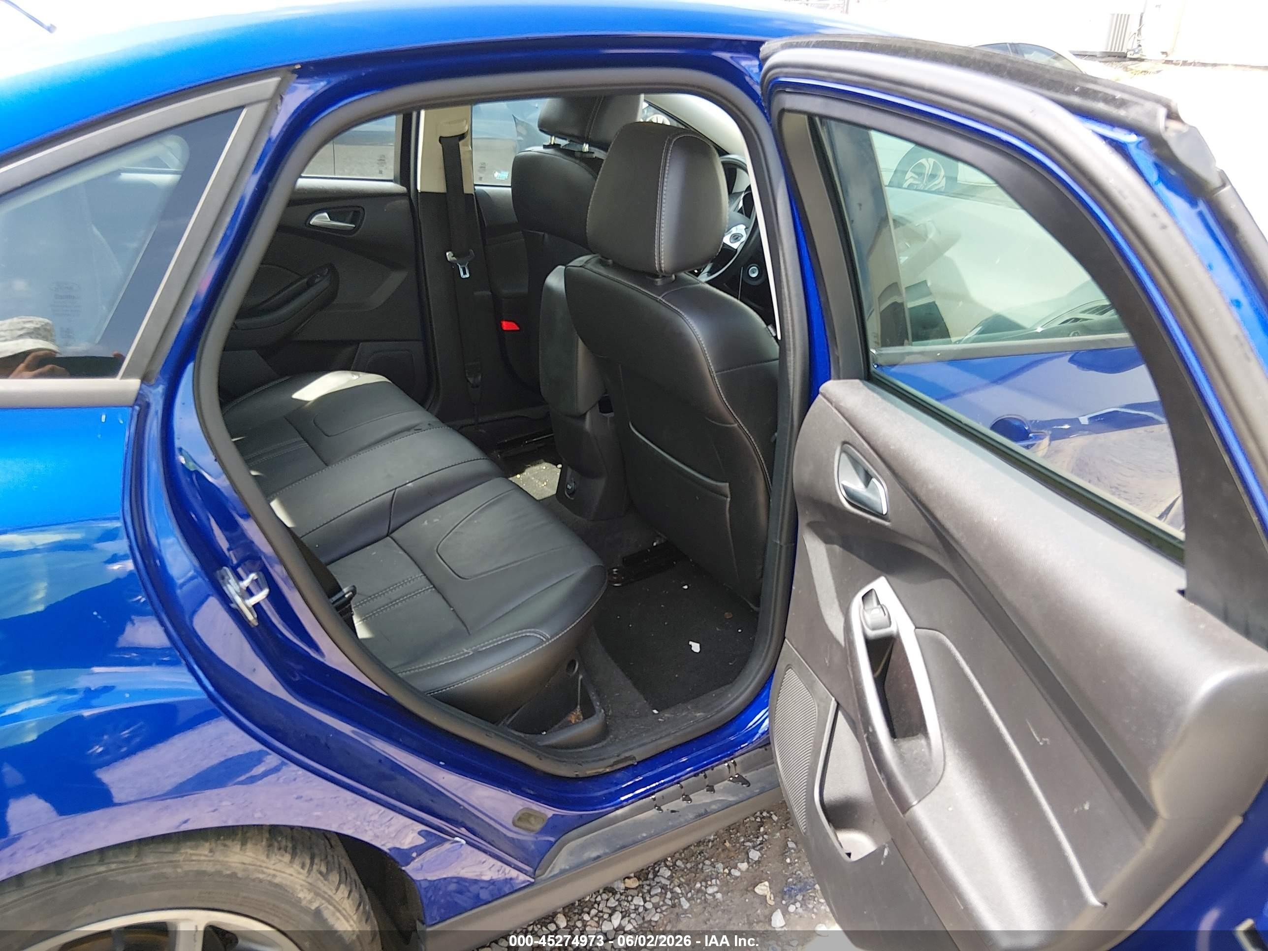 2014 Ford Focus Se Синий vin: 1FADP3F22EL244011