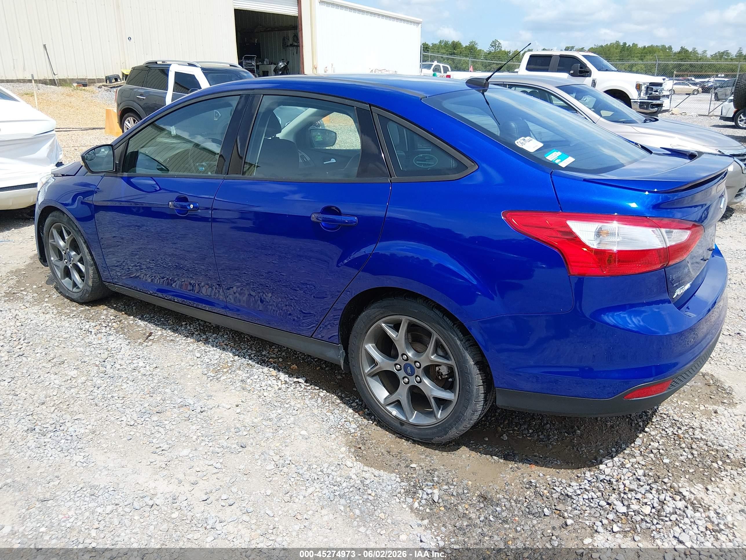 2014 Ford Focus Se Синий vin: 1FADP3F22EL244011