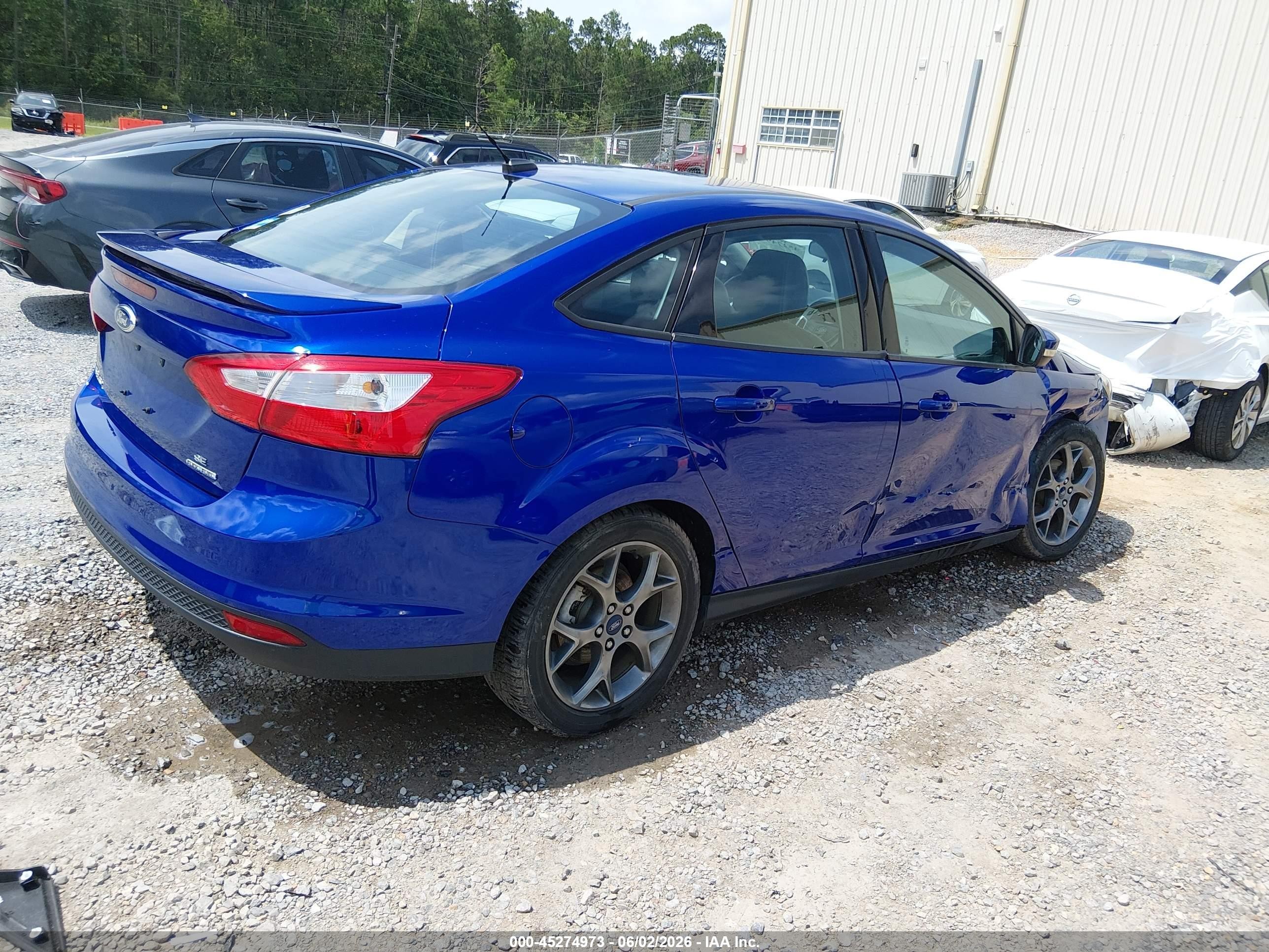 2014 Ford Focus Se Синий vin: 1FADP3F22EL244011