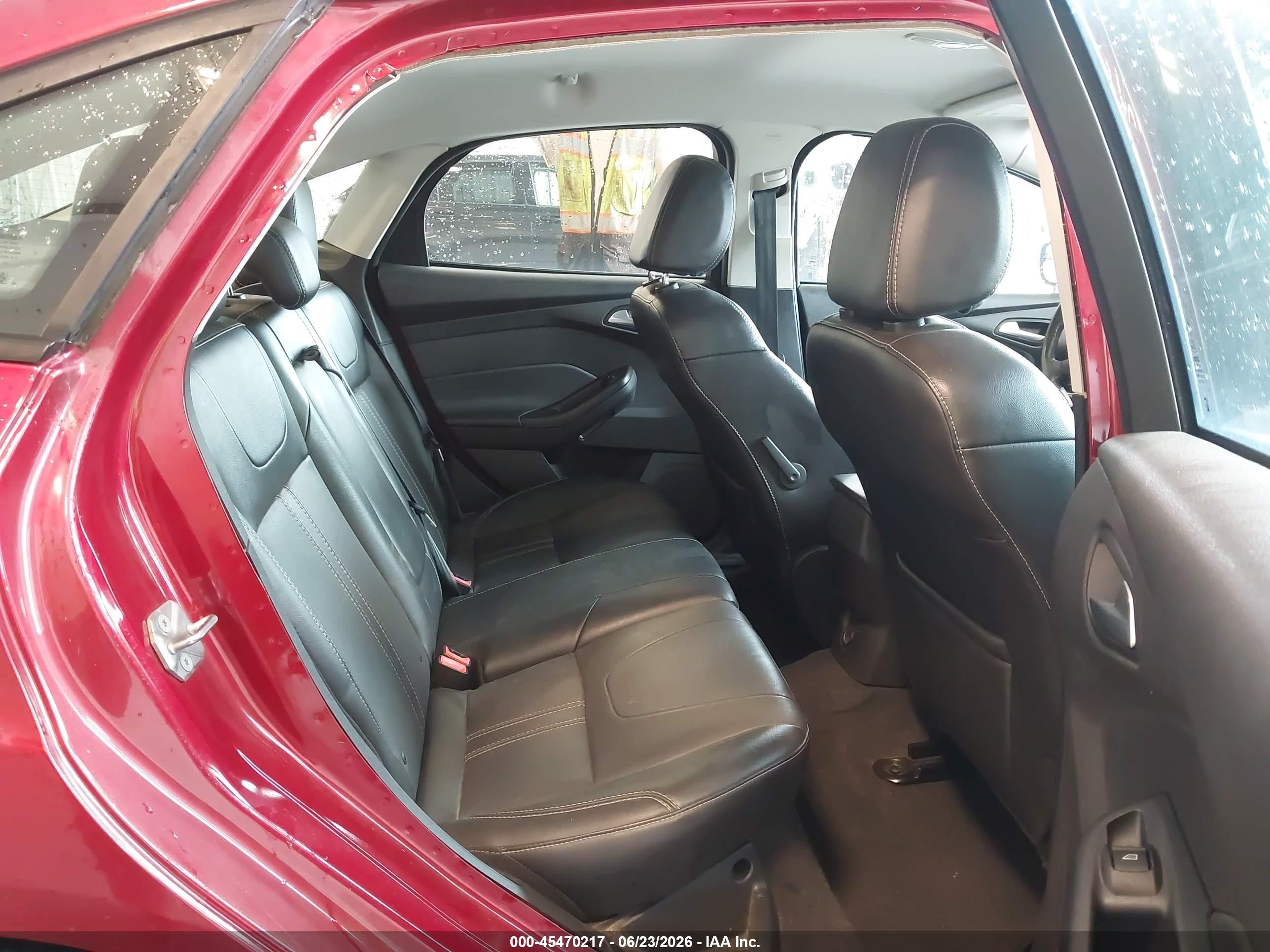 2014 Ford Focus Se Red vin: 1FADP3F22EL244509