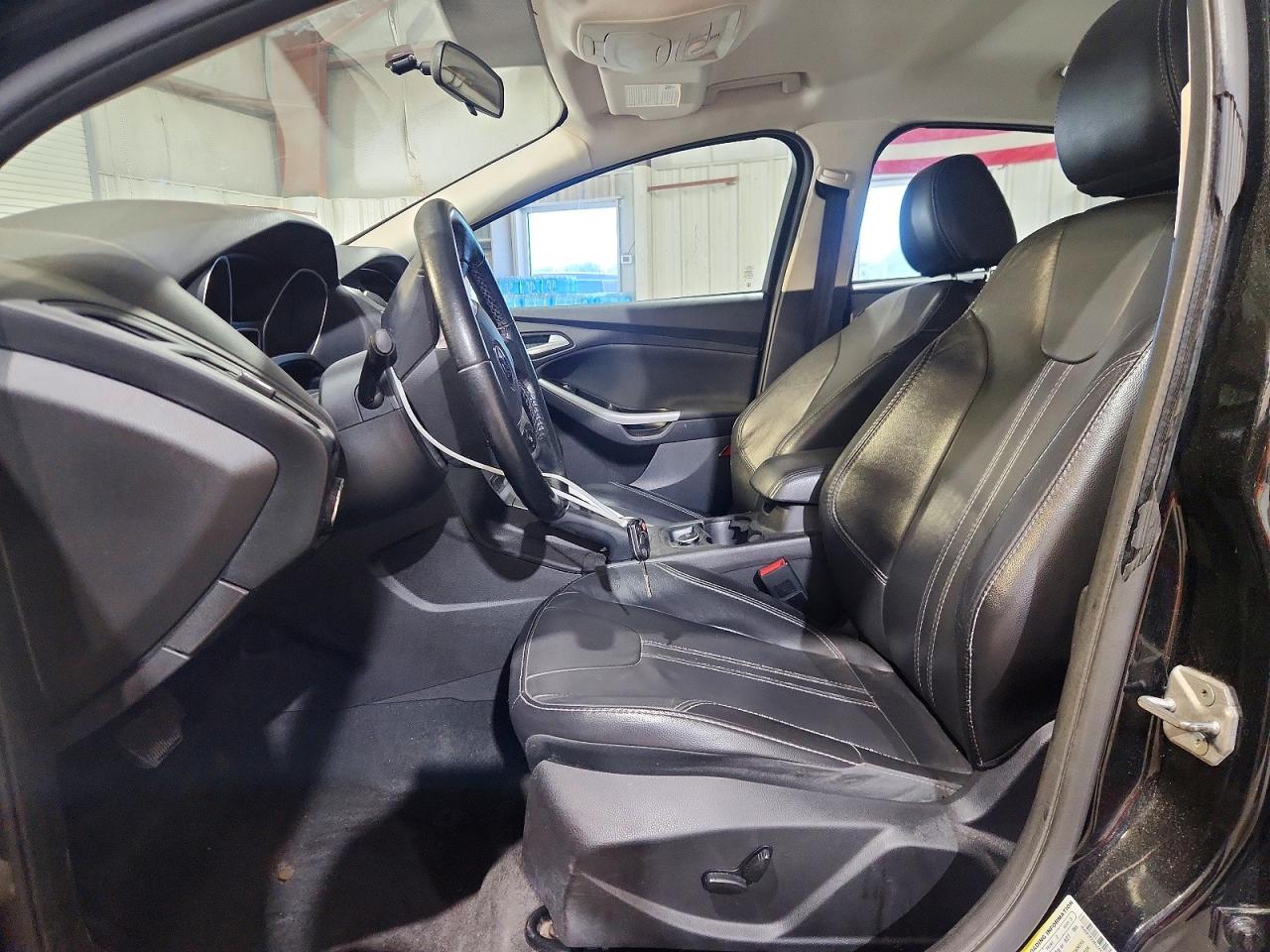 2014 Ford Focus Se Черный vin: 1FADP3F22EL244784