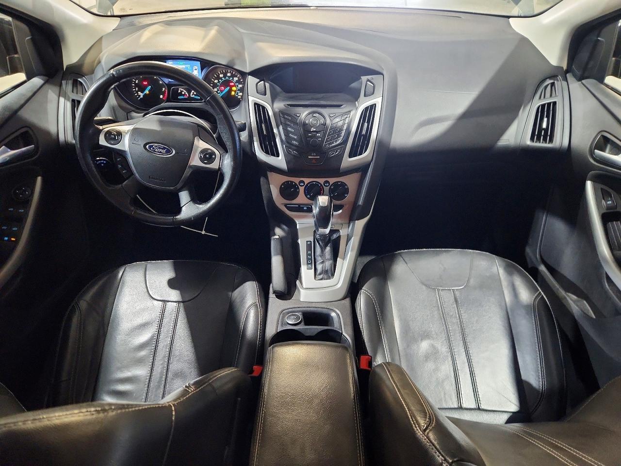 2014 Ford Focus Se Черный vin: 1FADP3F22EL244784