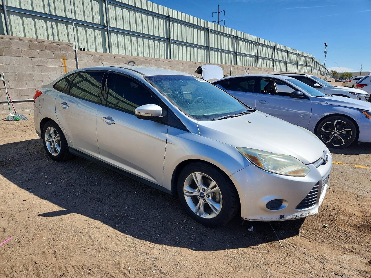 2014 Ford Focus Se Silver vin: 1FADP3F22EL254019
