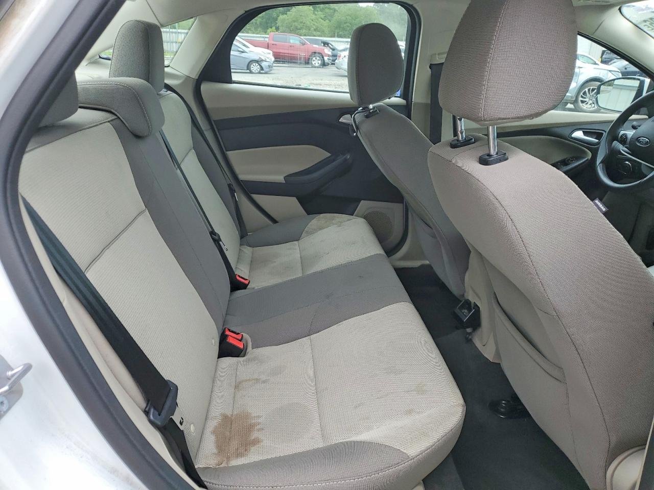 2014 Ford Focus Se White vin: 1FADP3F22EL272469