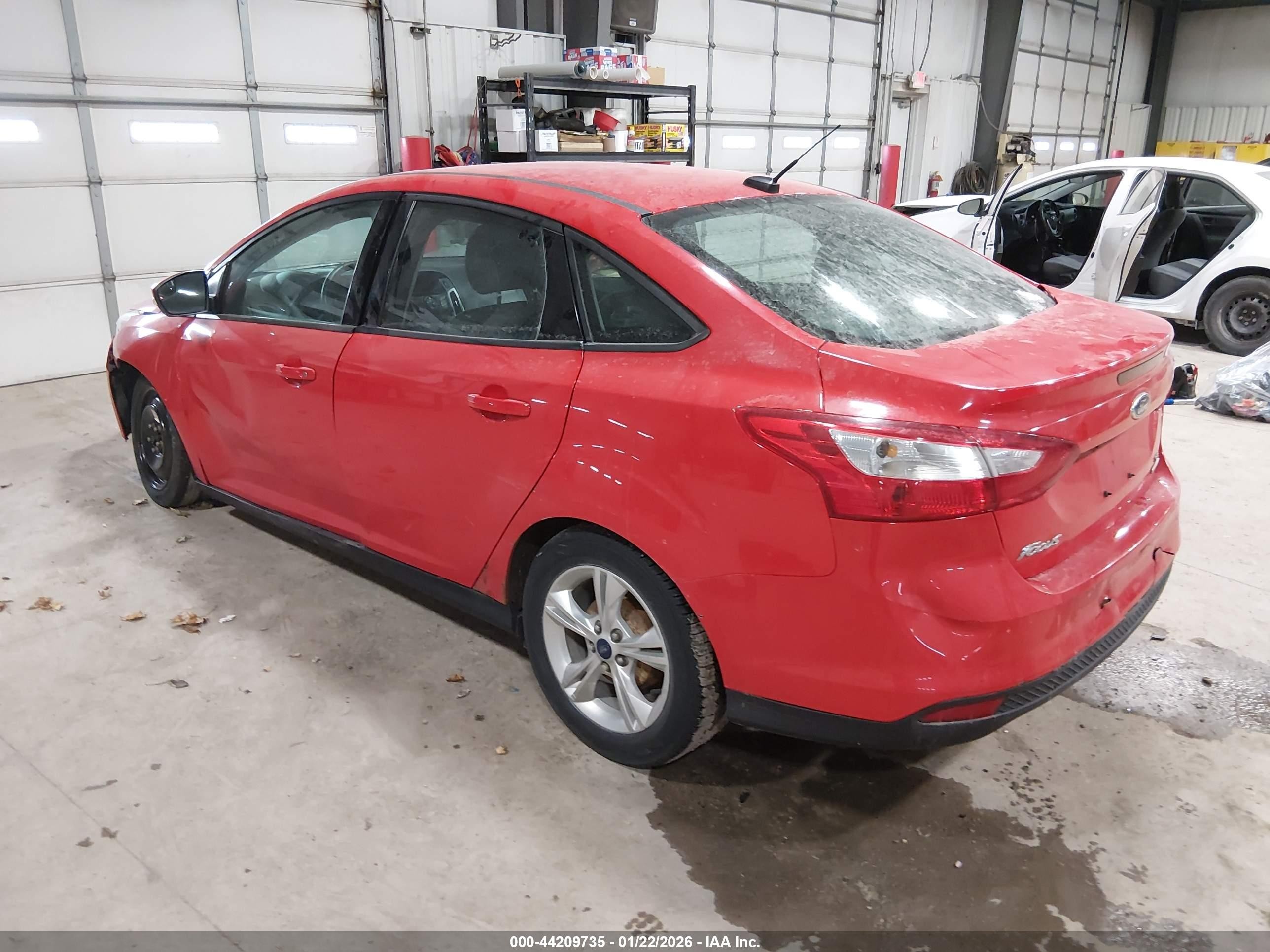 2014 Ford Focus Se Red vin: 1FADP3F22EL272553